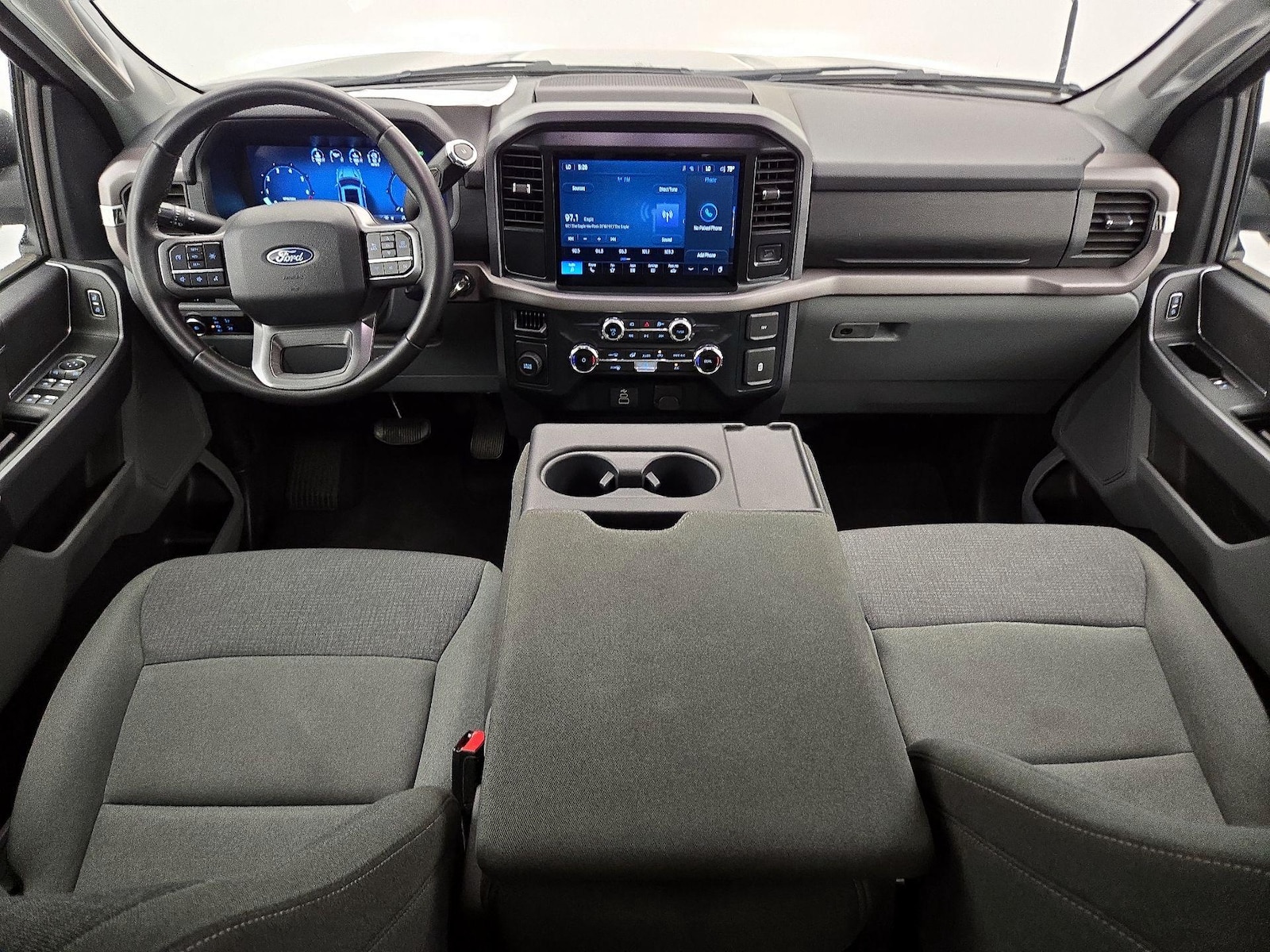 2025 Ford F-150 XLT - Photo 10