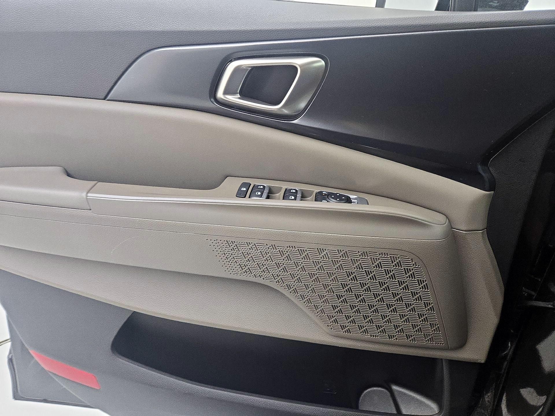 Thumbnail: 2025 Kia Carnival - 12