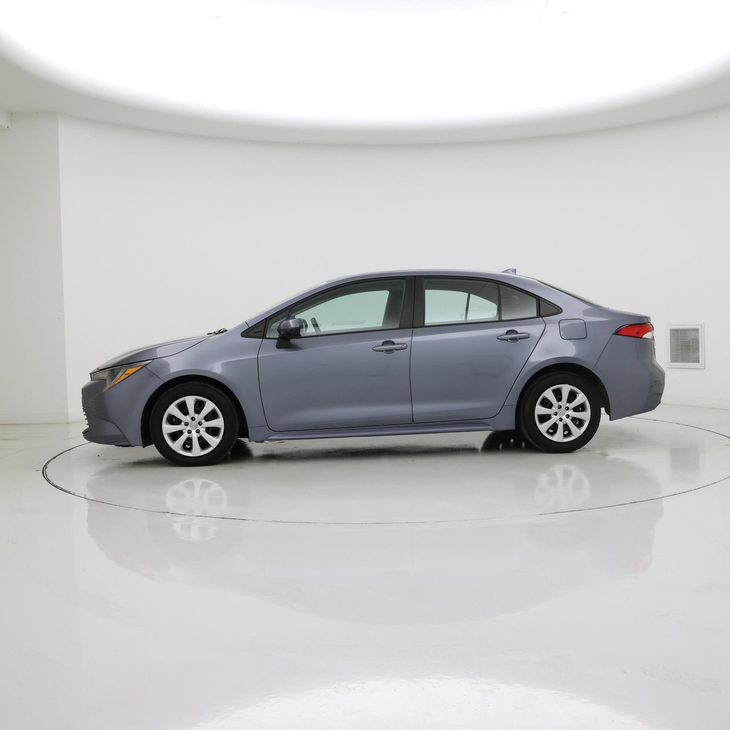 Thumbnail: 2025 Toyota Corolla - 3