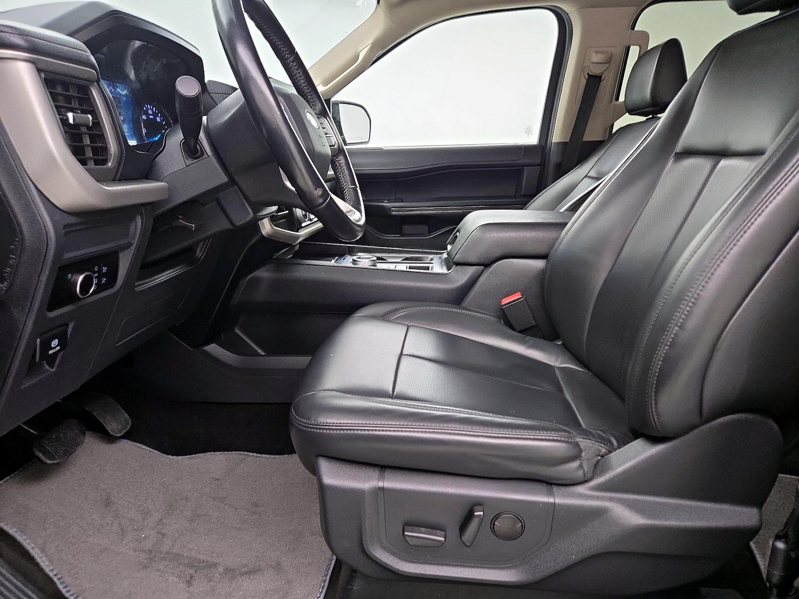 Power Seat(s) & Side Airbags