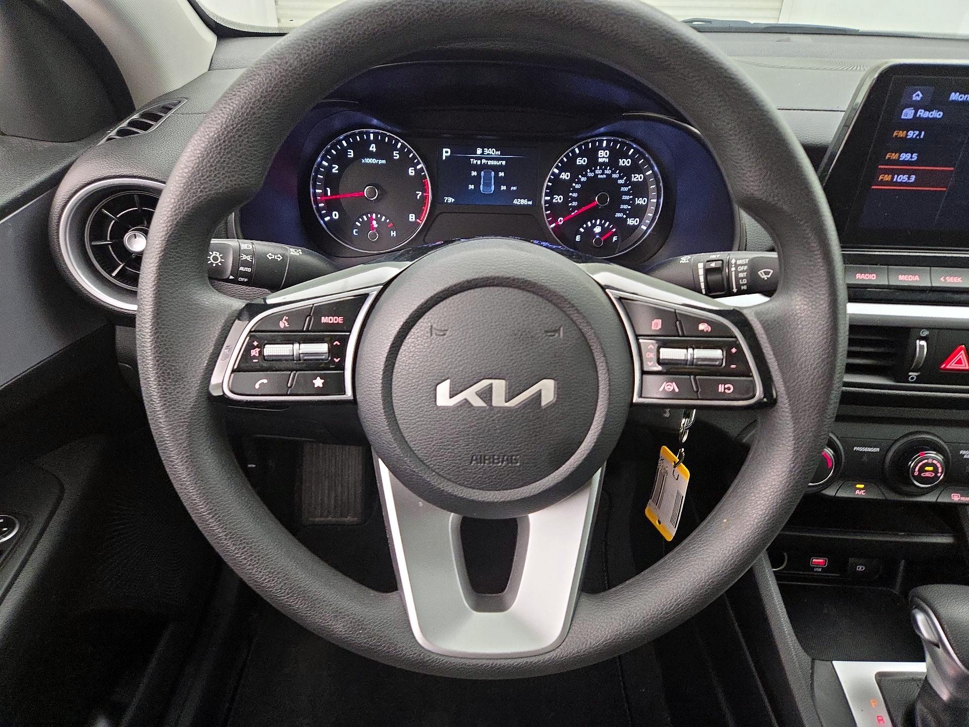 Thumbnail: 2024 Kia Forte - 10