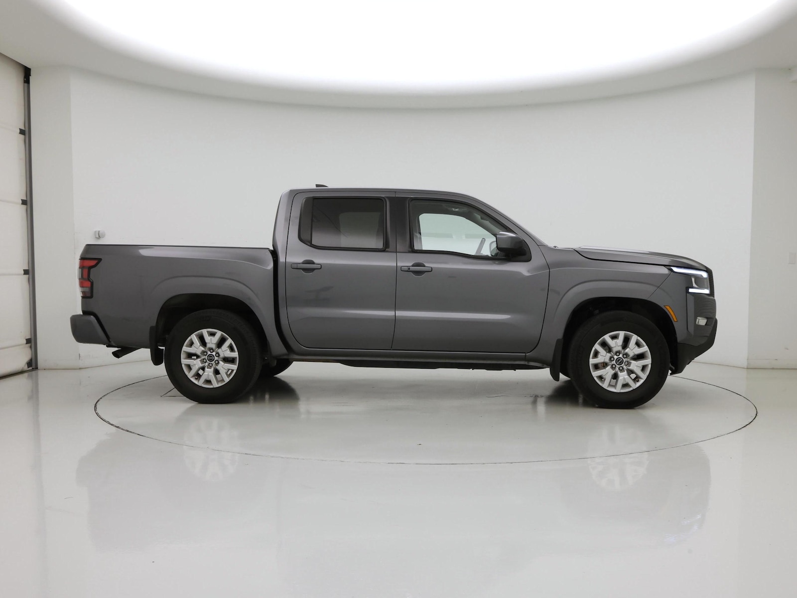 2023 Nissan Frontier SV - Photo 8