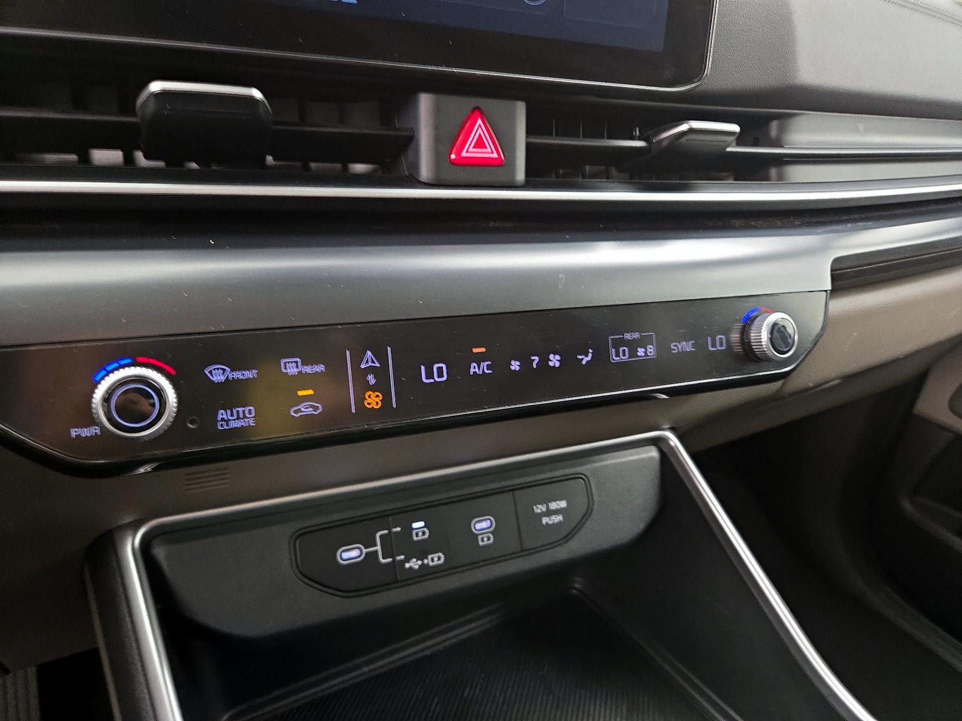 Thumbnail: 2025 Kia Carnival - 17