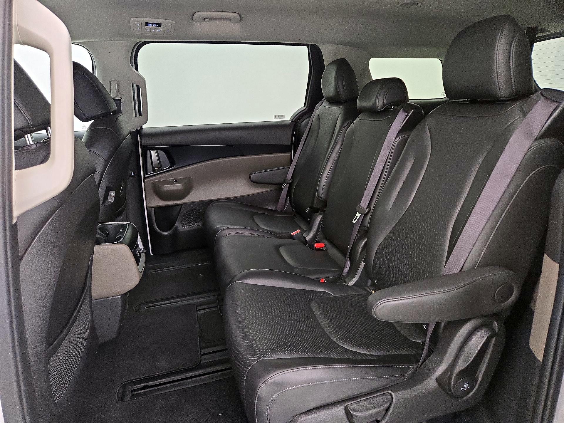 Thumbnail: 2025 Kia Carnival - 20