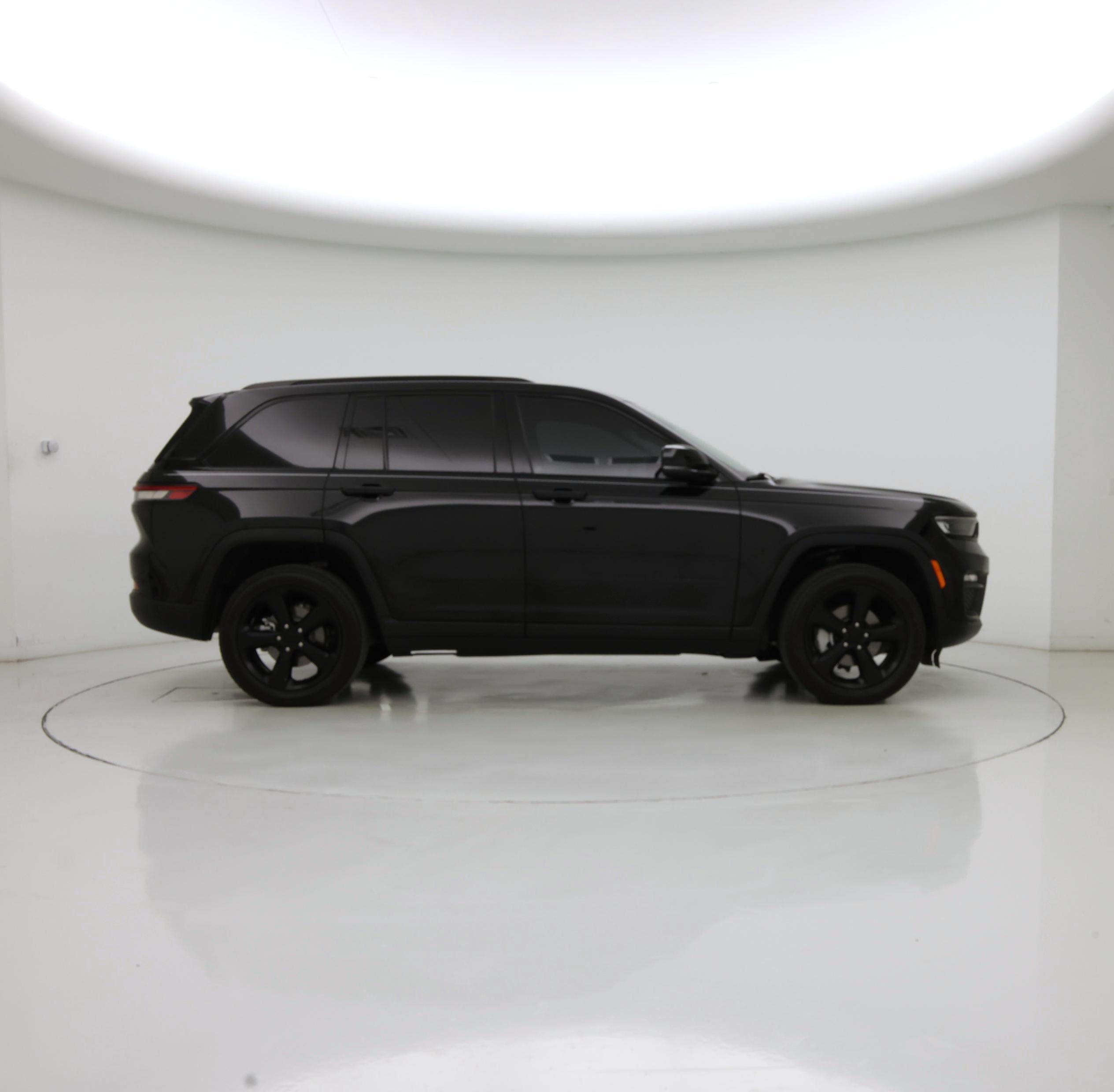 Thumbnail: 2023 Jeep Grand Cherokee - 7