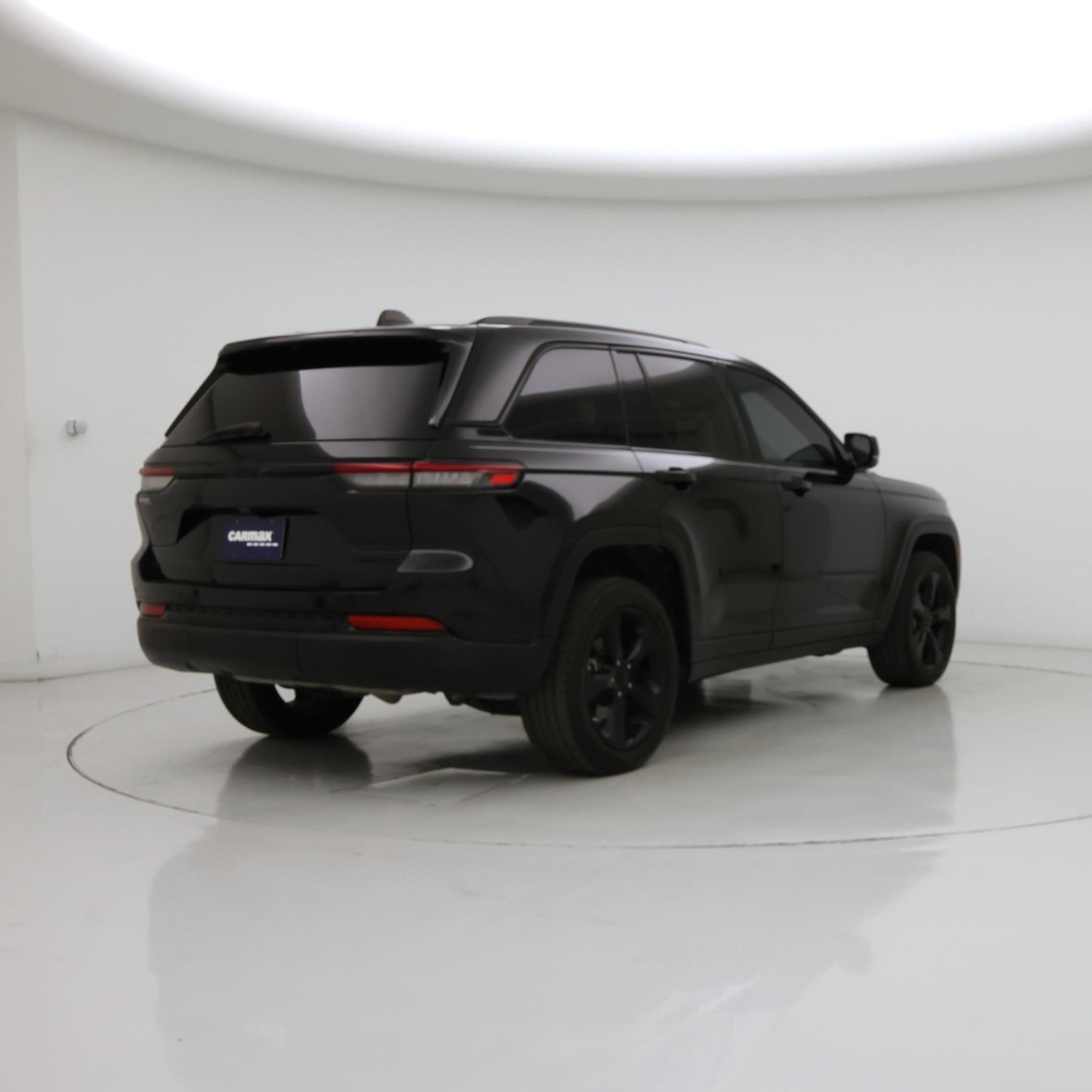 Thumbnail: 2023 Jeep Grand Cherokee - 8