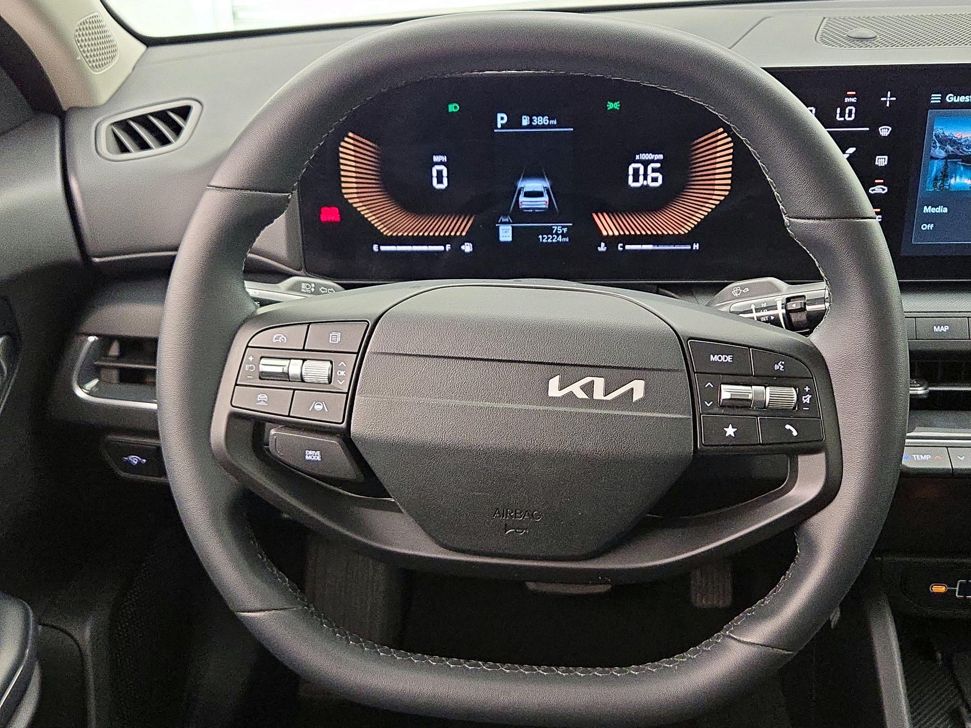 Thumbnail: 2026 Kia K4 - 10