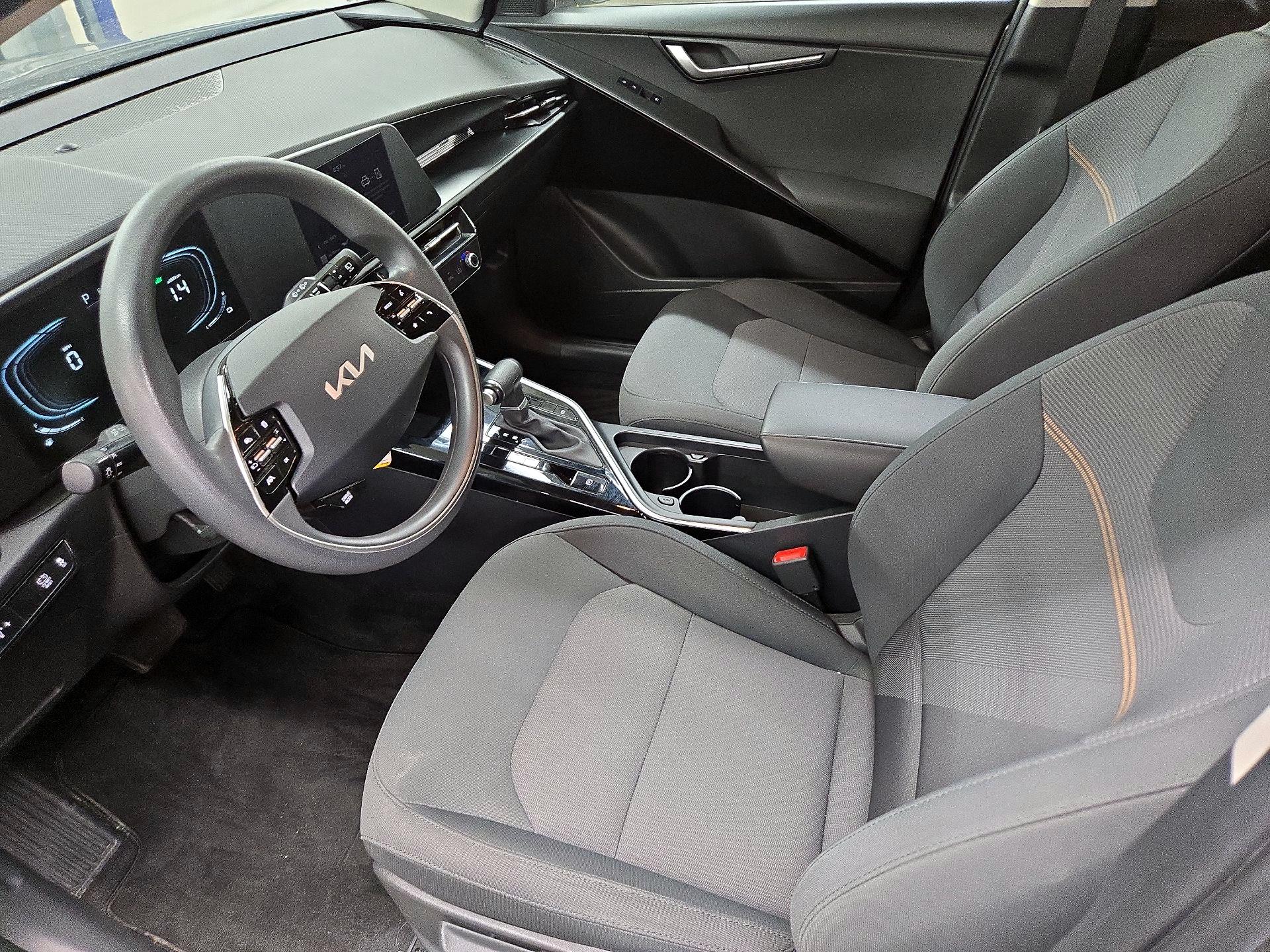 Thumbnail: 2025 Kia Niro - 11
