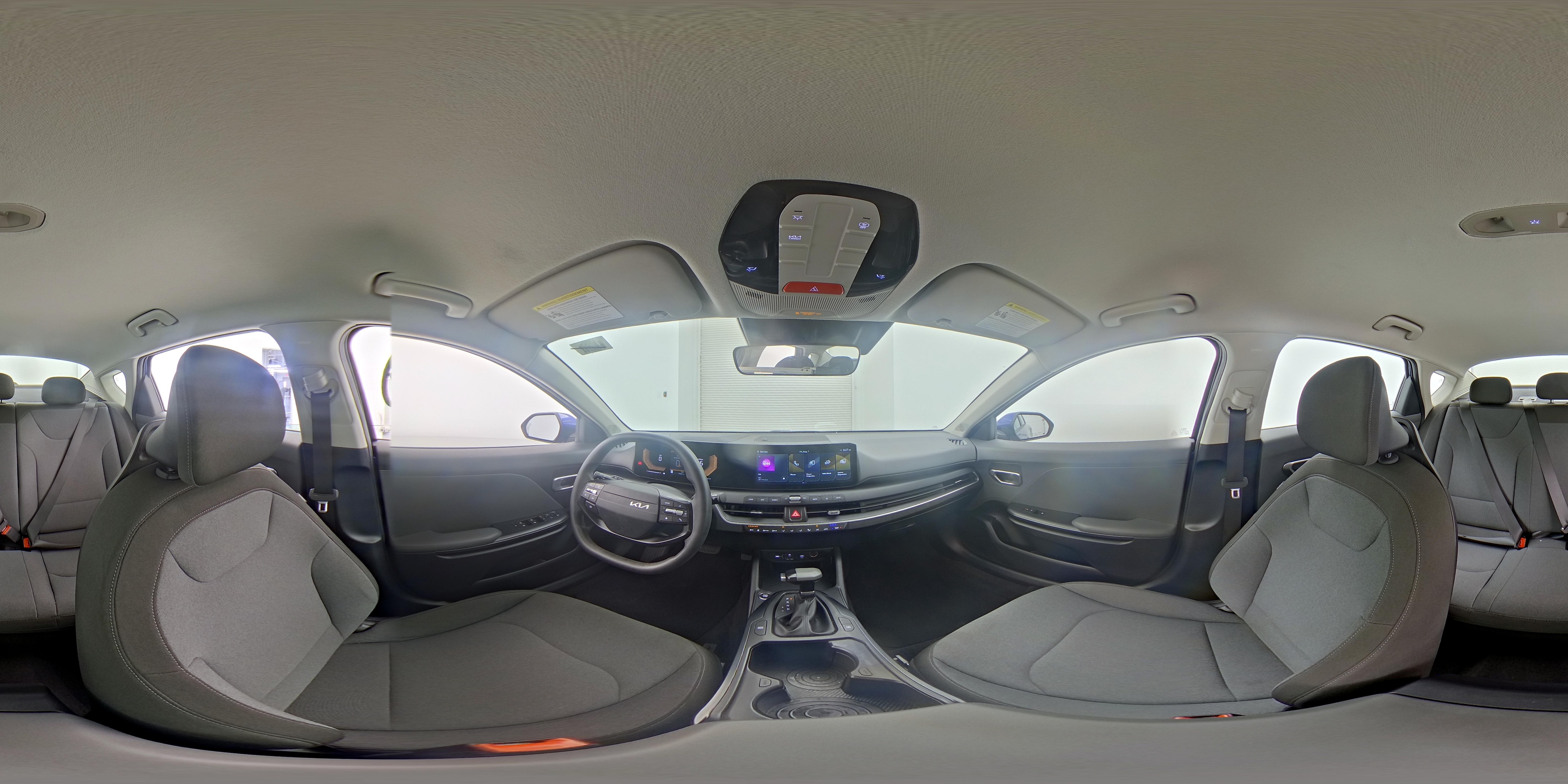 2025 Kia K4 LXS - Photo 24