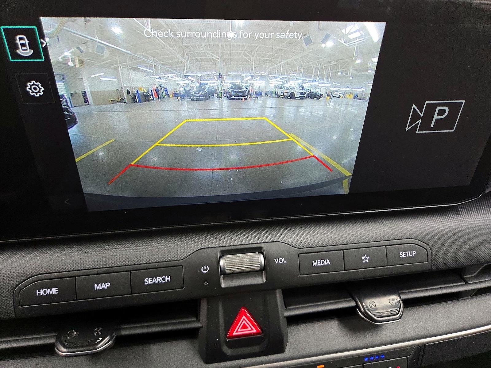 2025 Kia K4 LXS - Photo 15