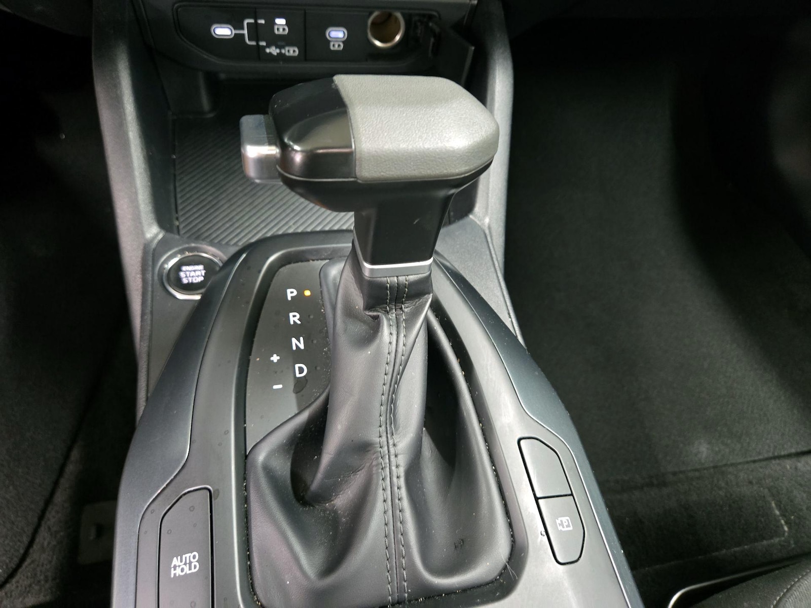 2025 Kia K4 LXS - Photo 18