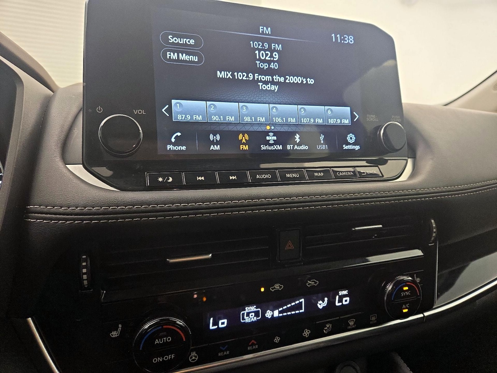 2023 Nissan Rogue SL - Photo 18