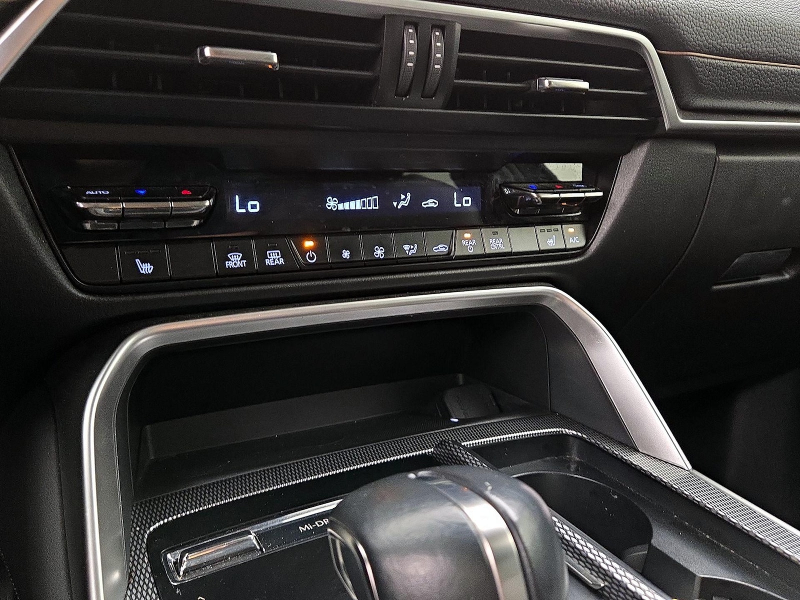 2025 Mazda CX-90 Premium Sport - Photo 17