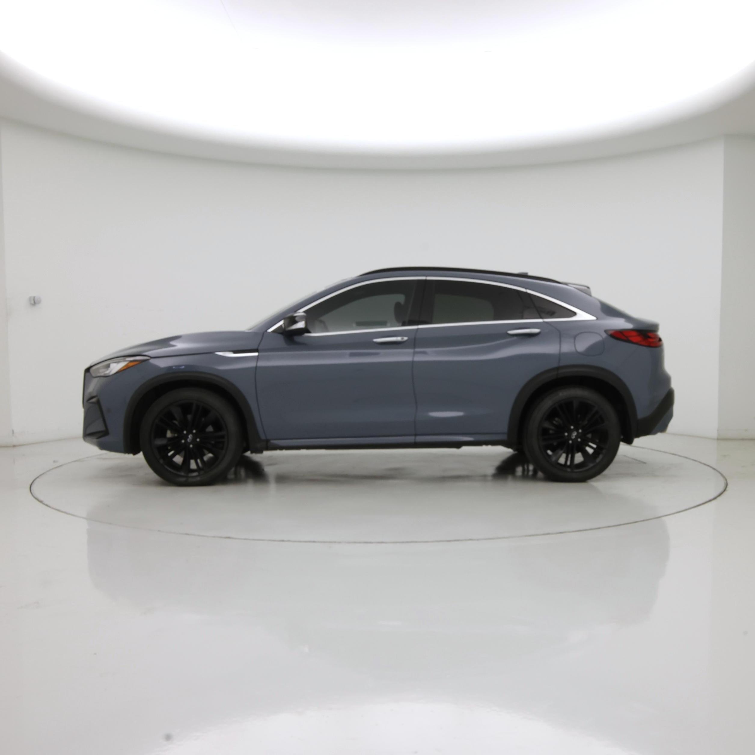 Thumbnail: 2023 INFINITI QX55 - 3