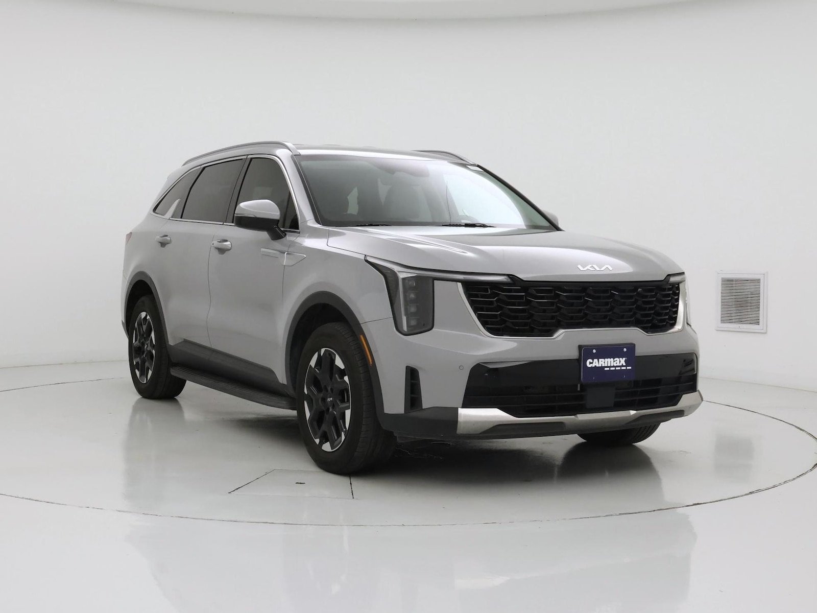 2025 Kia Sorento S - Photo 2