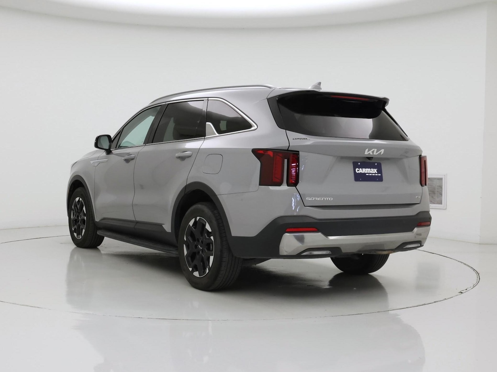 2025 Kia Sorento S - Photo 3