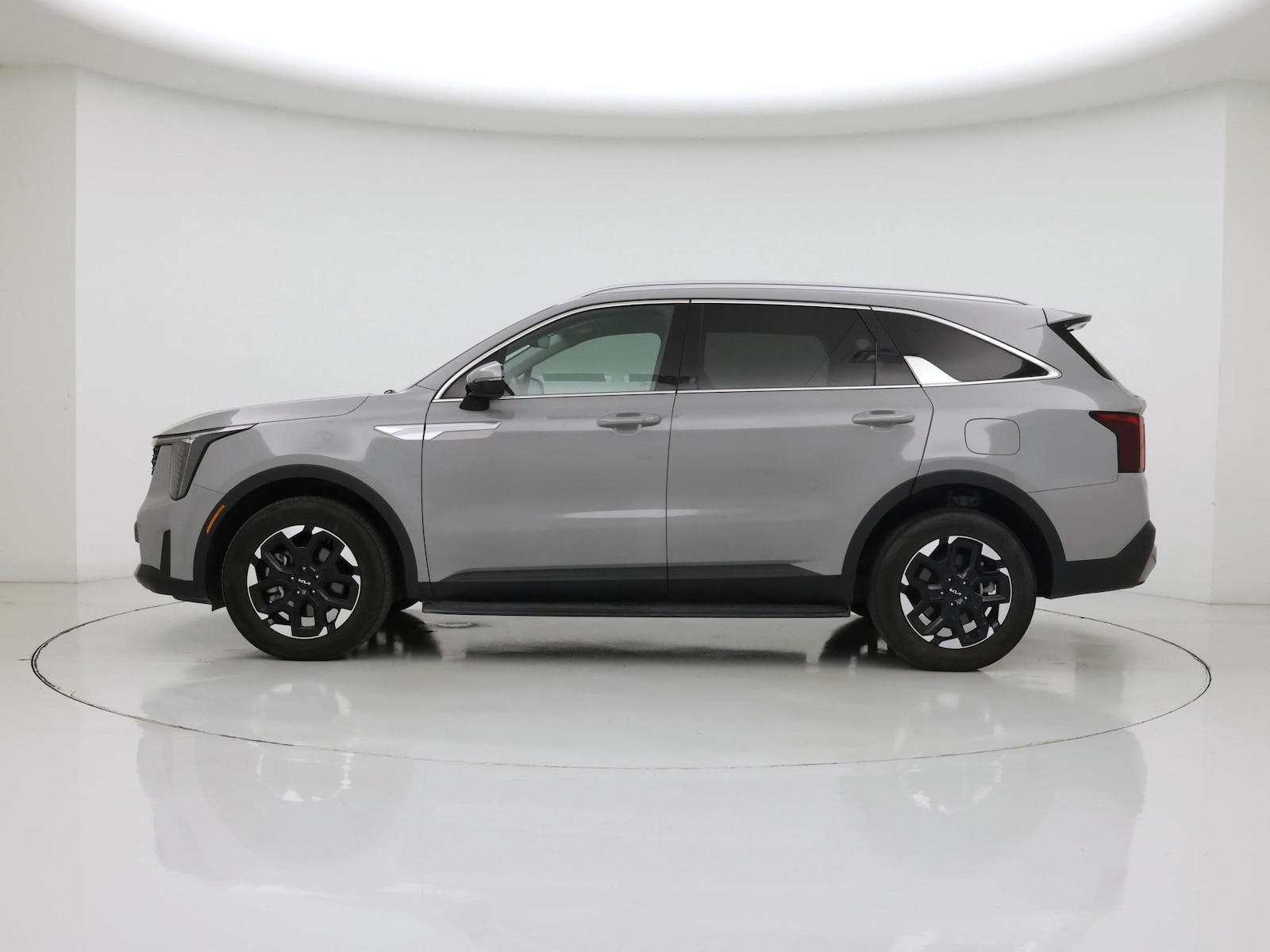 2025 Kia Sorento S - Photo 4