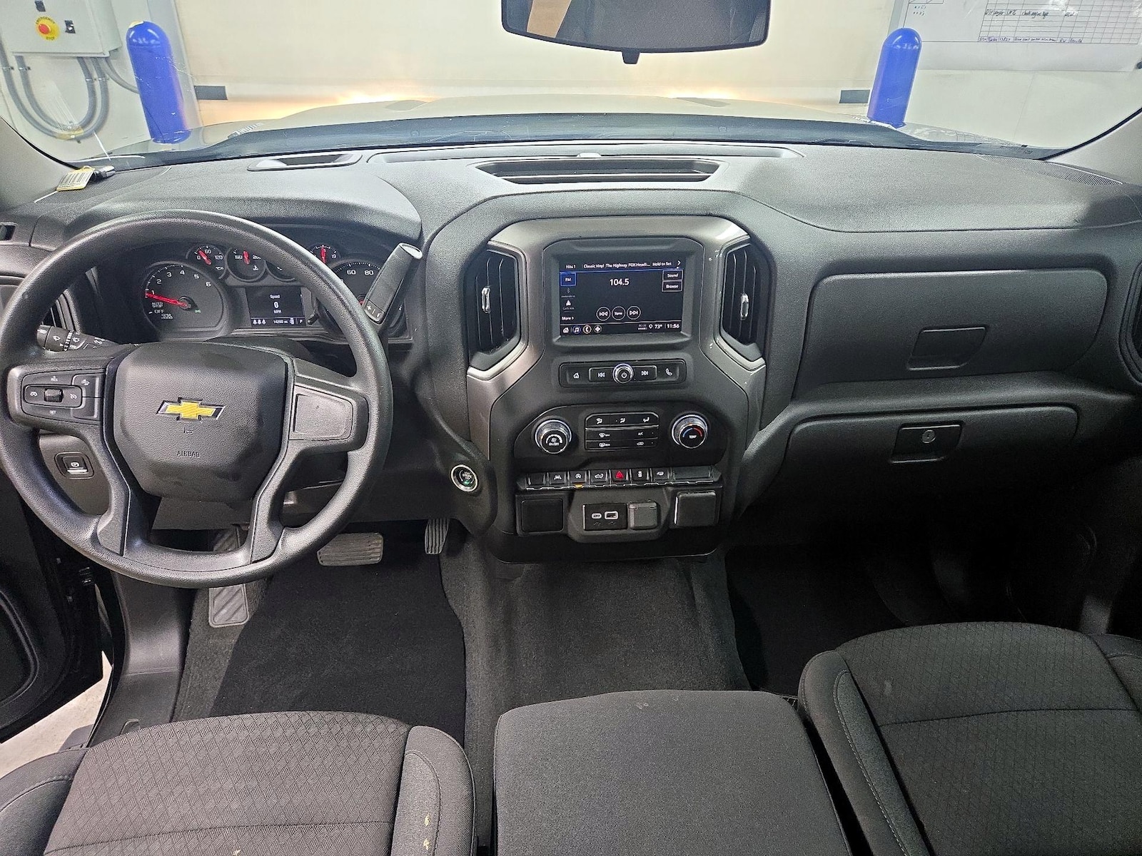 2025 Chevrolet Silverado 1500 Custom - Photo 10