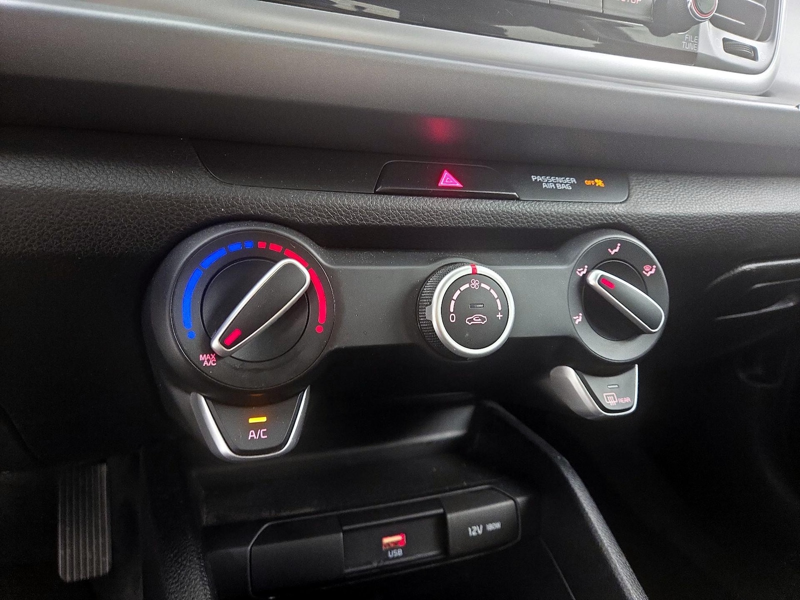 2022 Kia Rio LX, photo 17