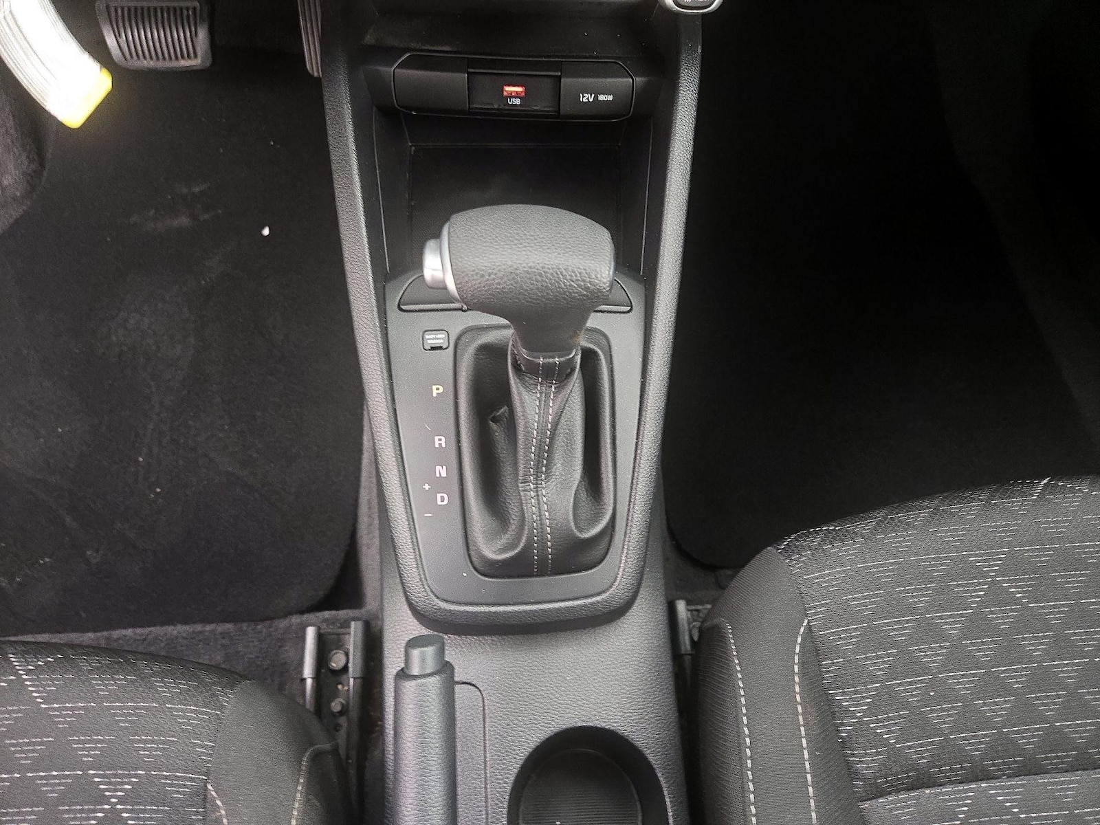 2022 Kia Rio LX, photo 18