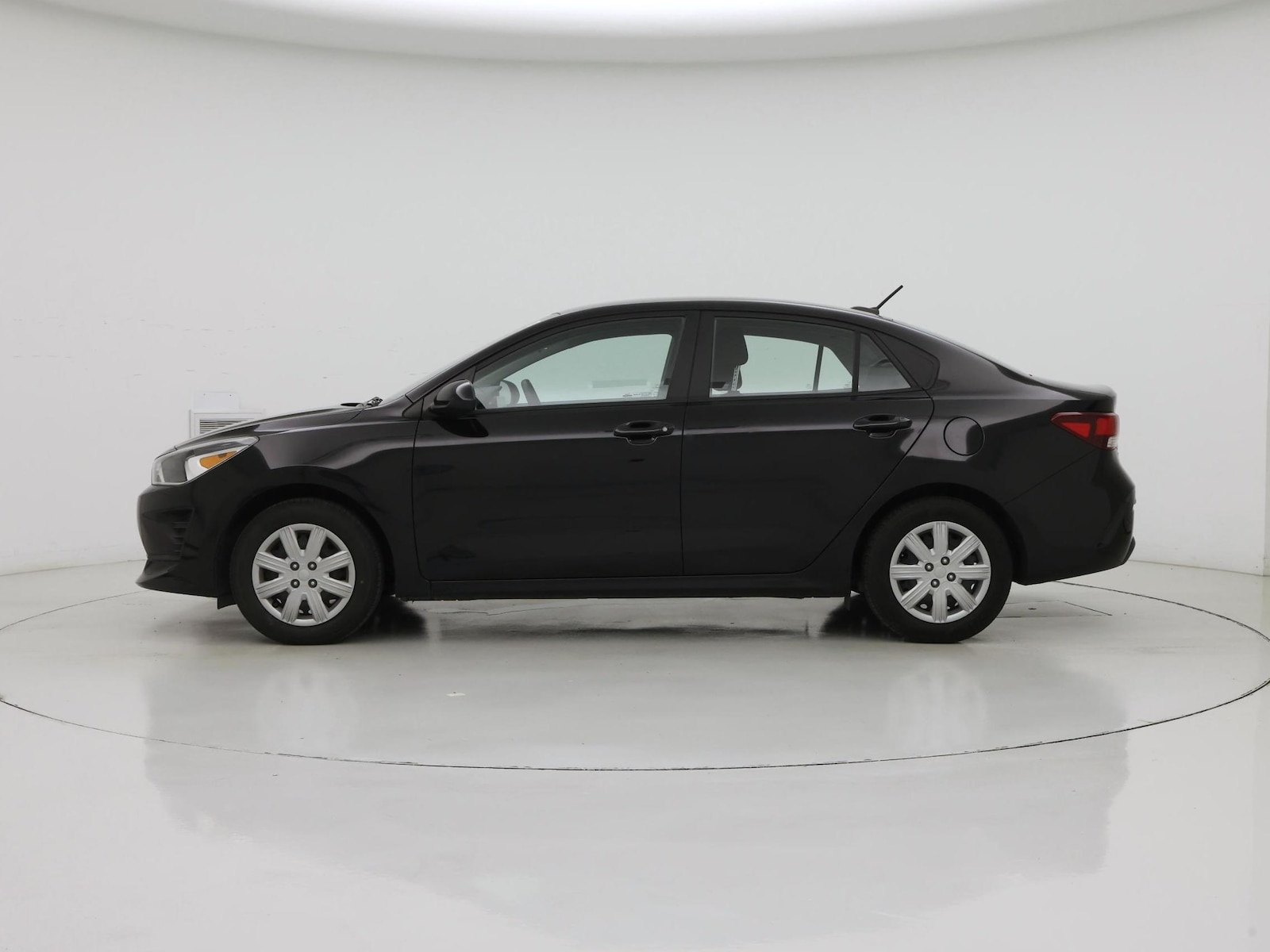 2022 Kia Rio LX, photo 4