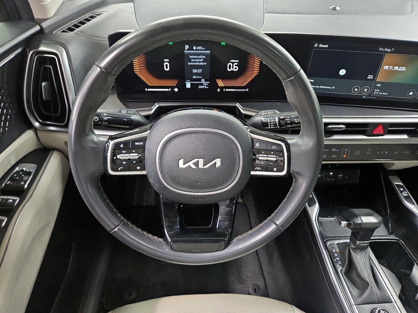 2025 Kia Sorento S - Photo 11