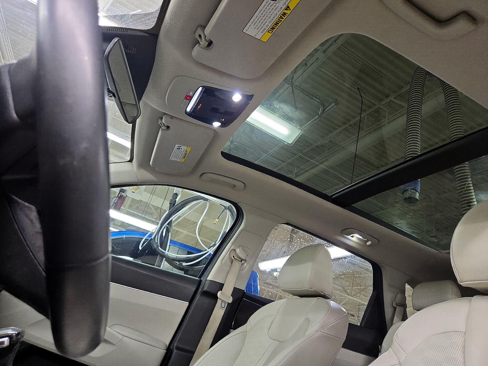 2025 Kia Sorento S - Photo 21