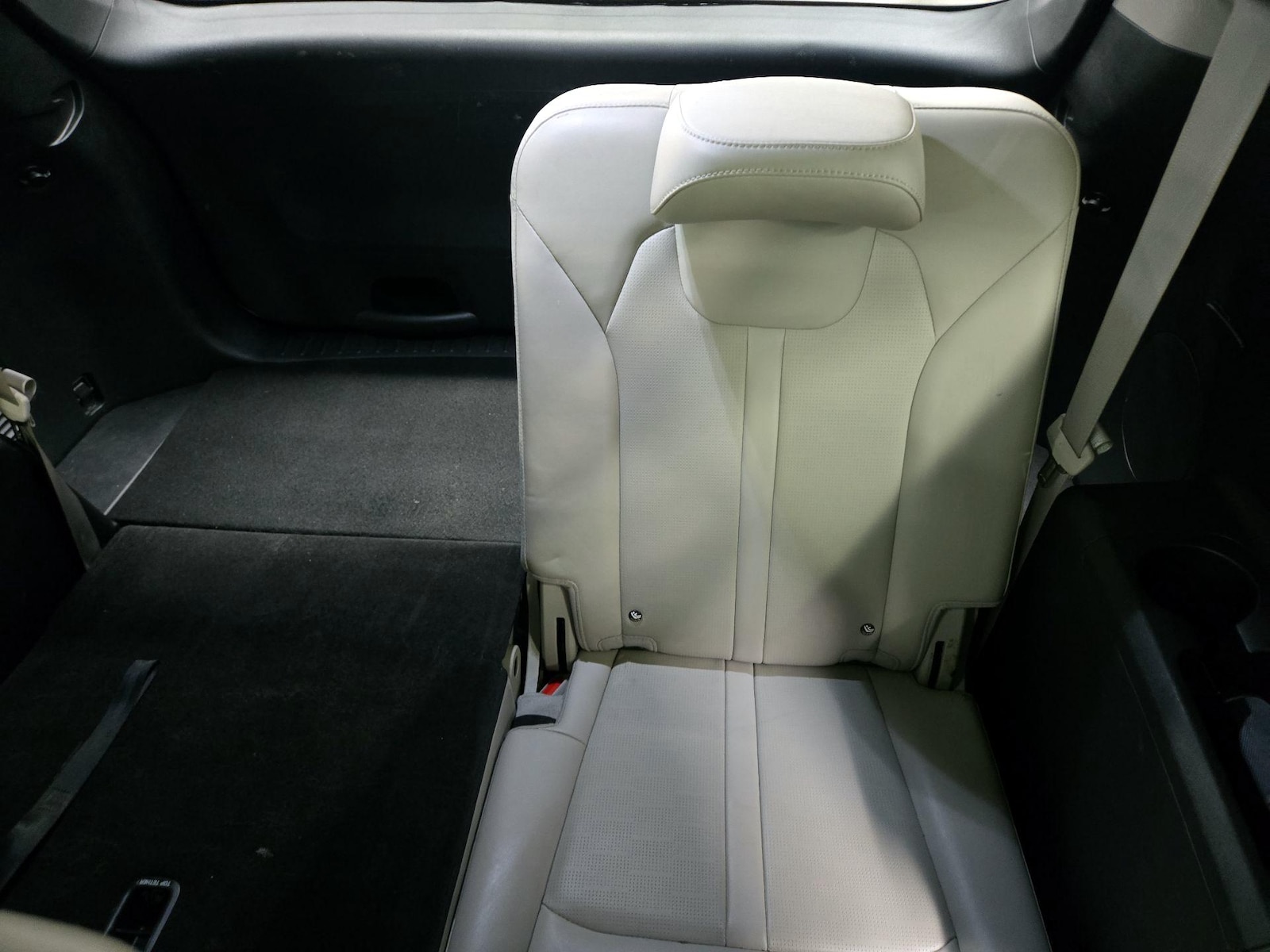 2025 Kia Sorento S - Photo 23