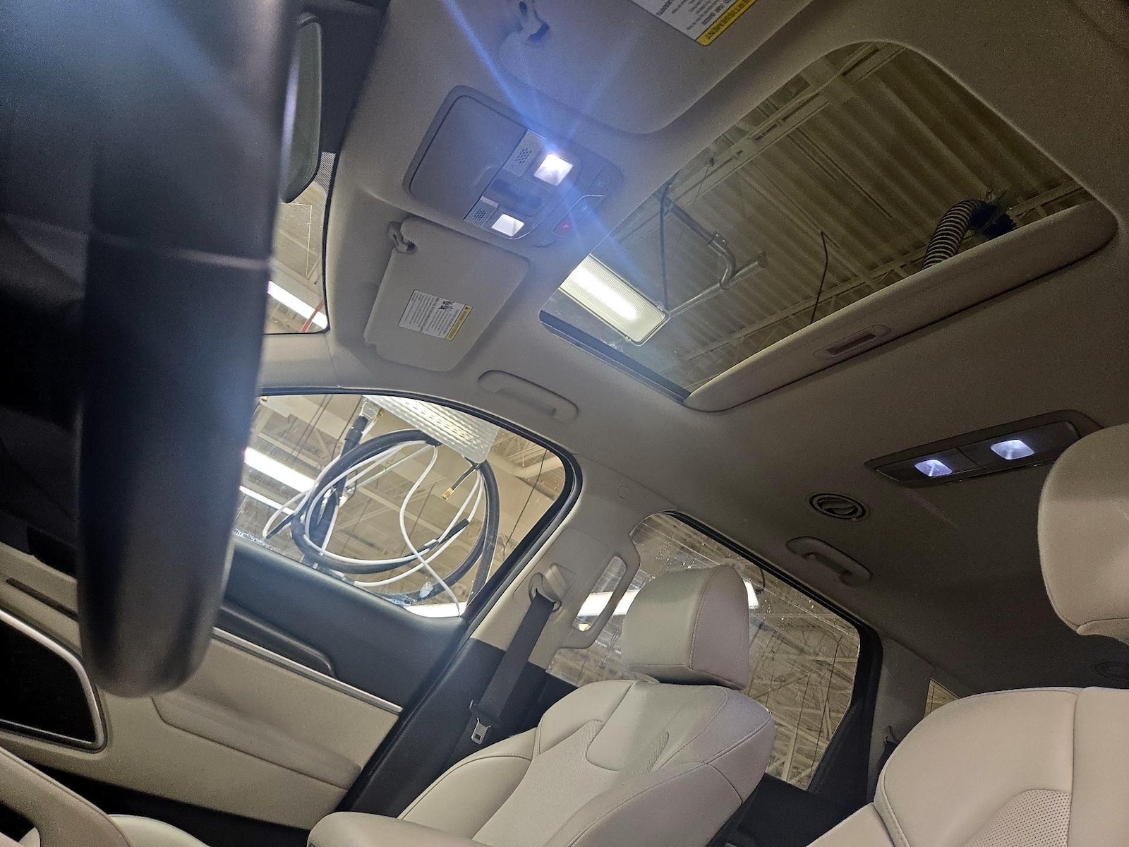 Sunroof(s) & Overhead Airbags
