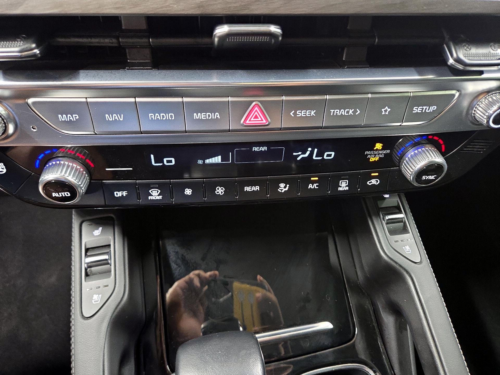 Thumbnail: 2024 Kia Telluride - 17