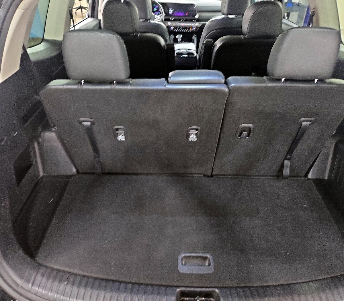 Trunk/Cargo (Seats Up)