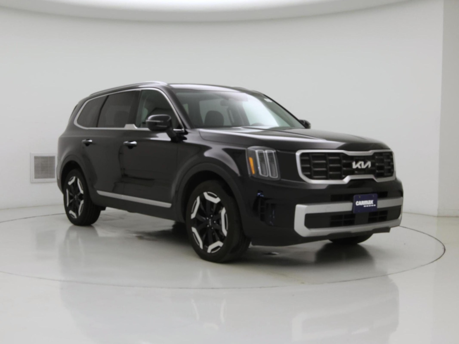 2025 Kia Telluride S - Photo 2
