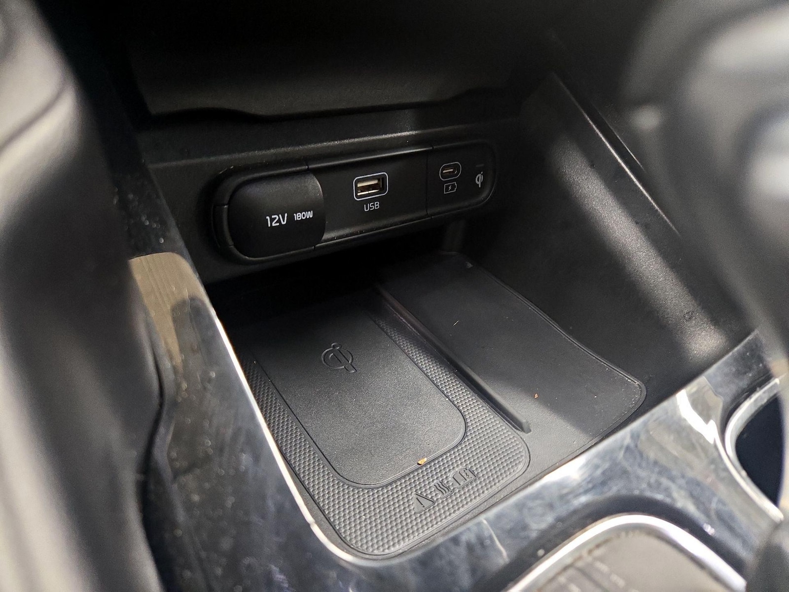 2025 Kia Telluride S - Photo 19