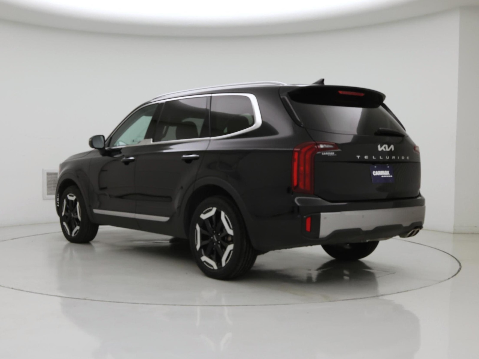 2025 Kia Telluride S - Photo 3