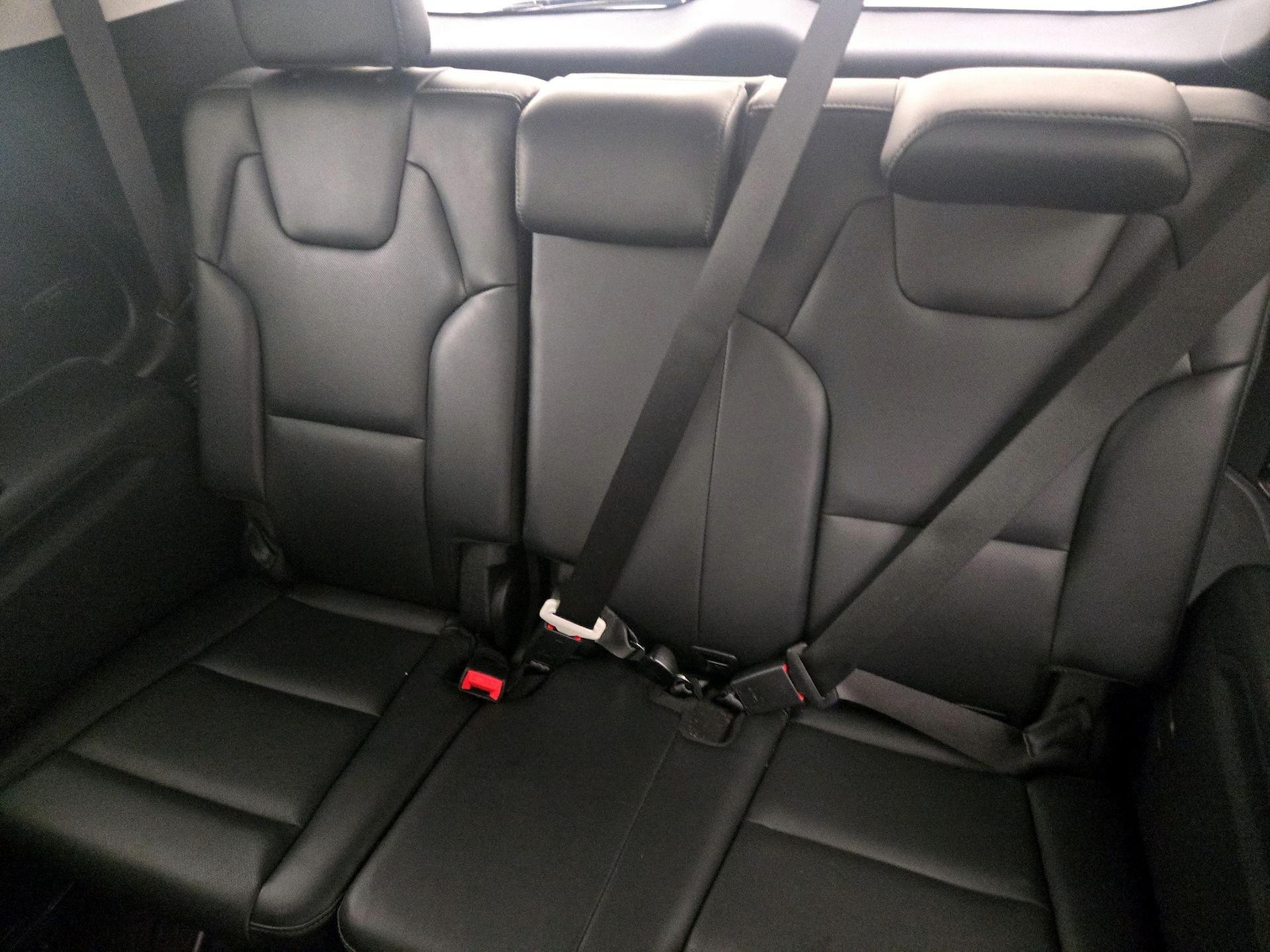 2025 Kia Telluride S - Photo 22