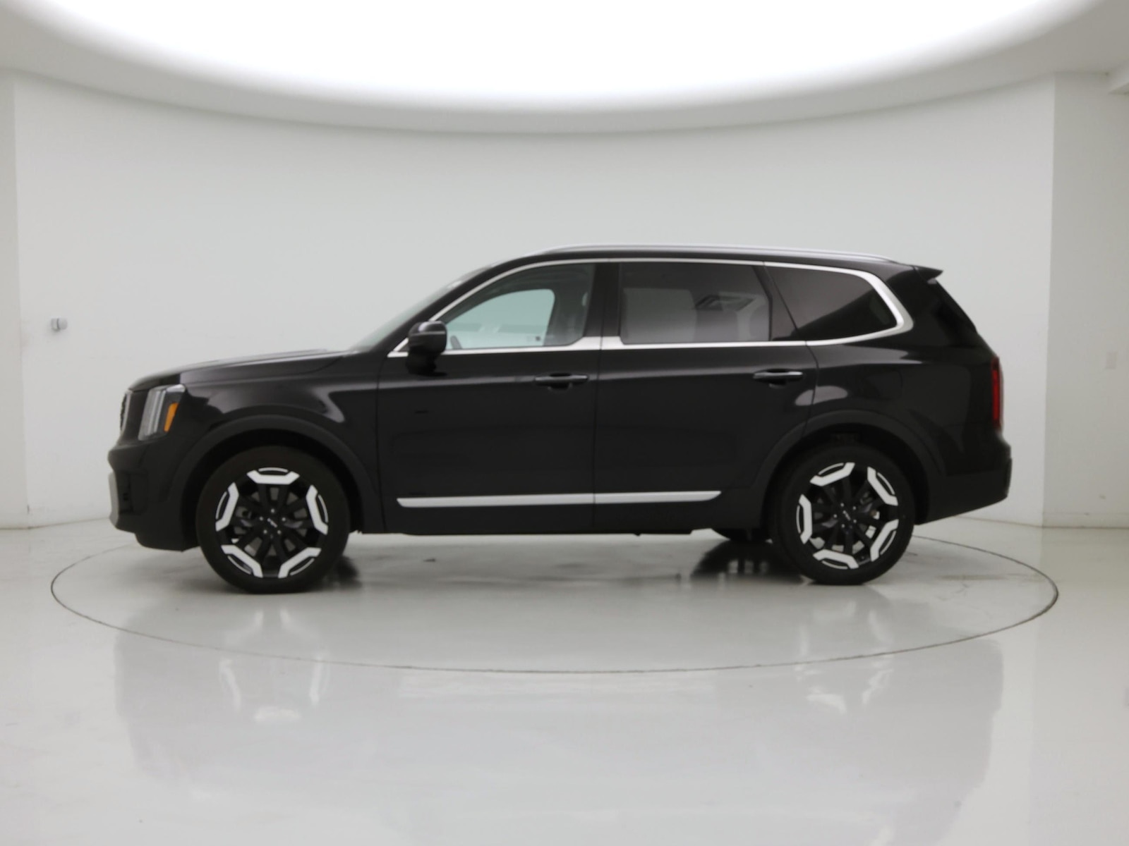 2025 Kia Telluride S - Photo 4