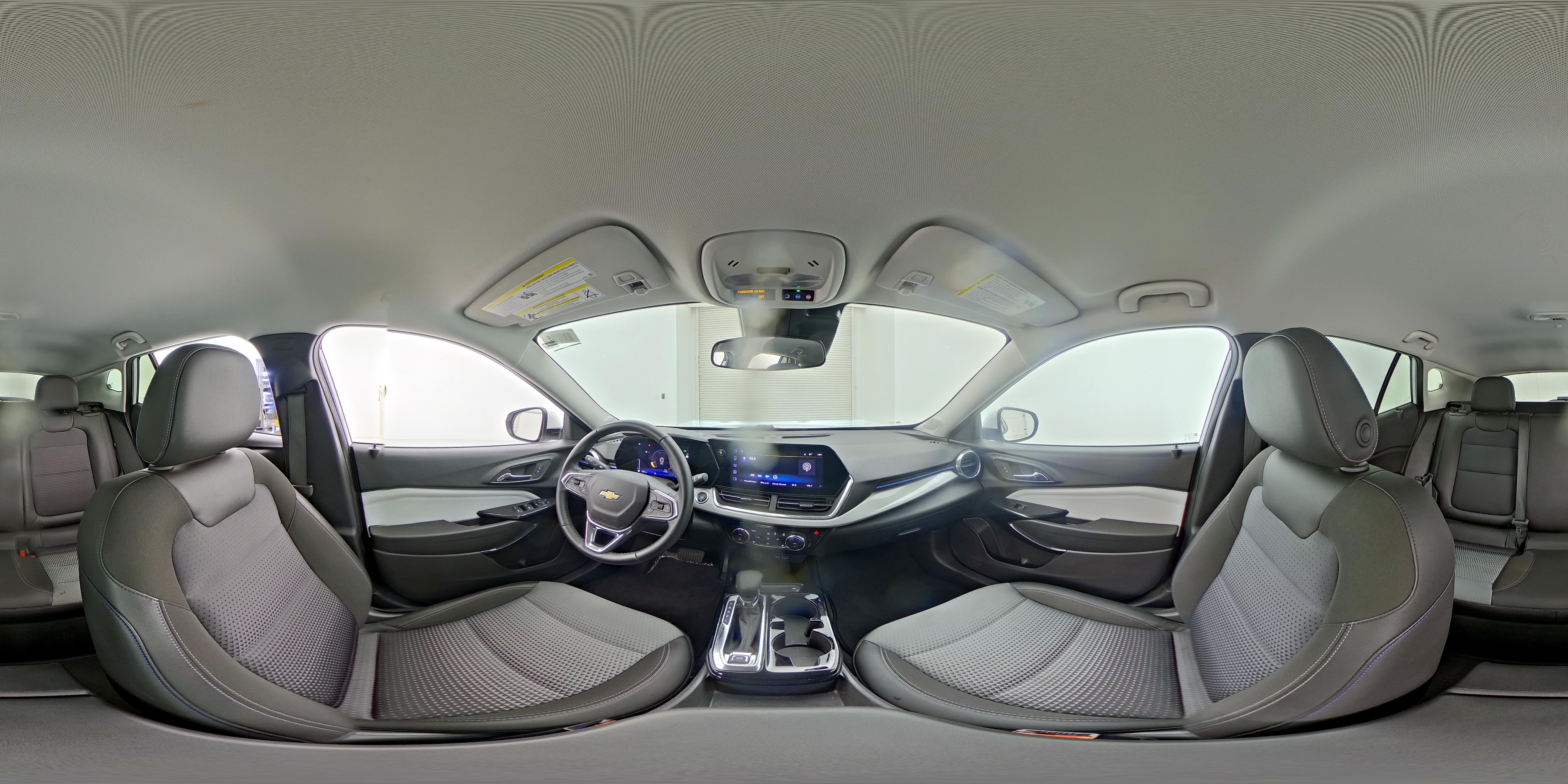 2025 Chevrolet Trax LT - Photo 24