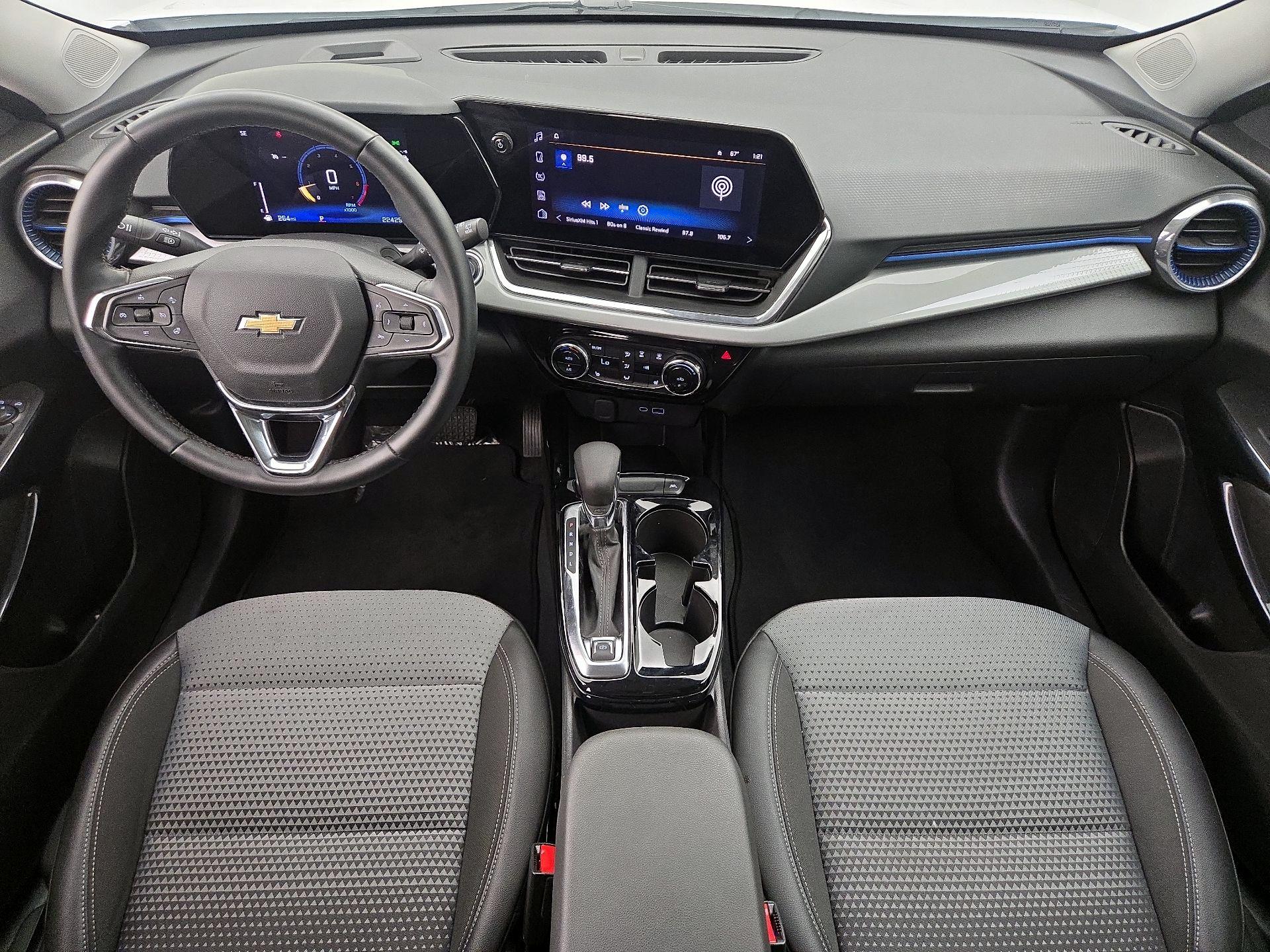 Thumbnail: 2025 Chevrolet Trax - 9