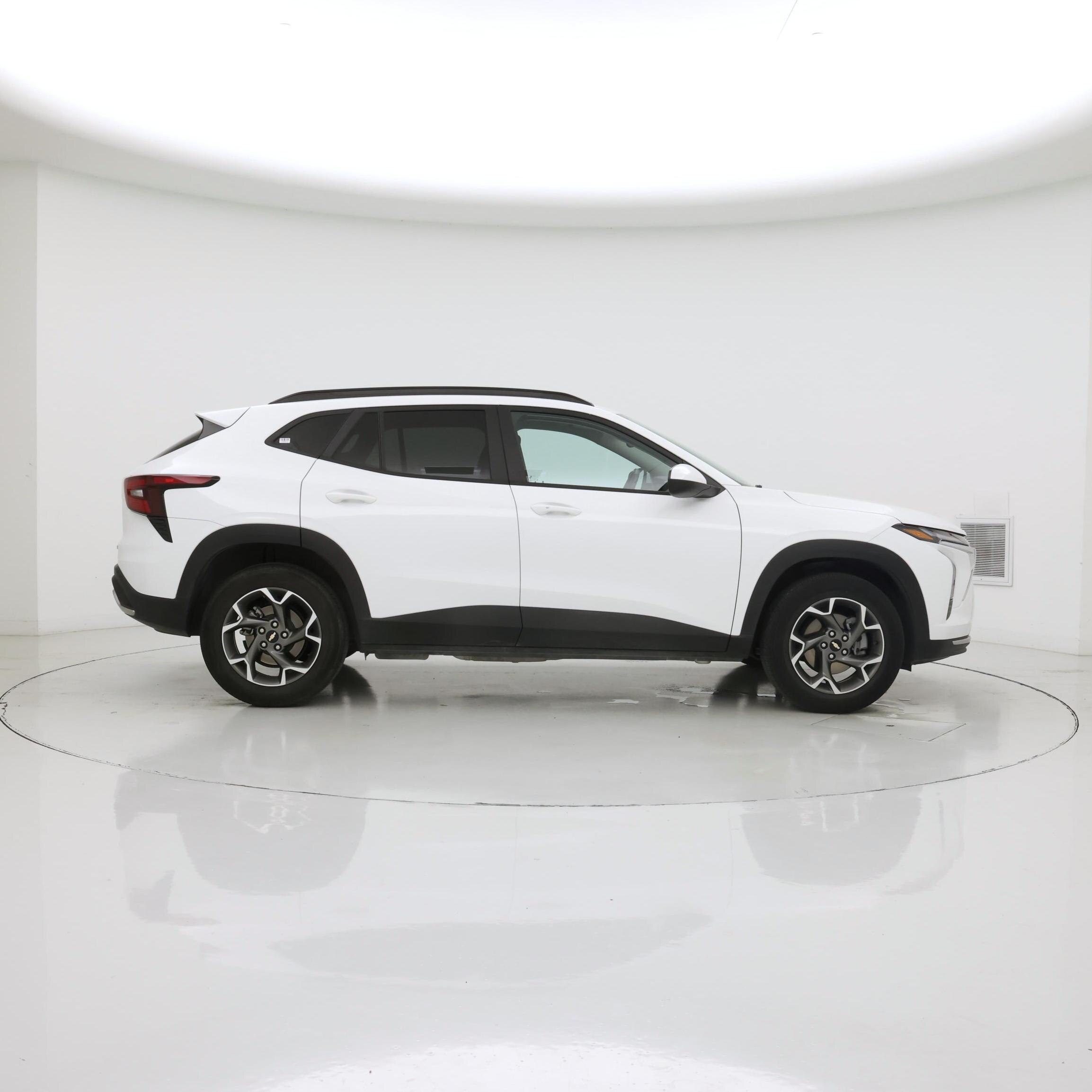 Thumbnail: 2025 Chevrolet Trax - 7