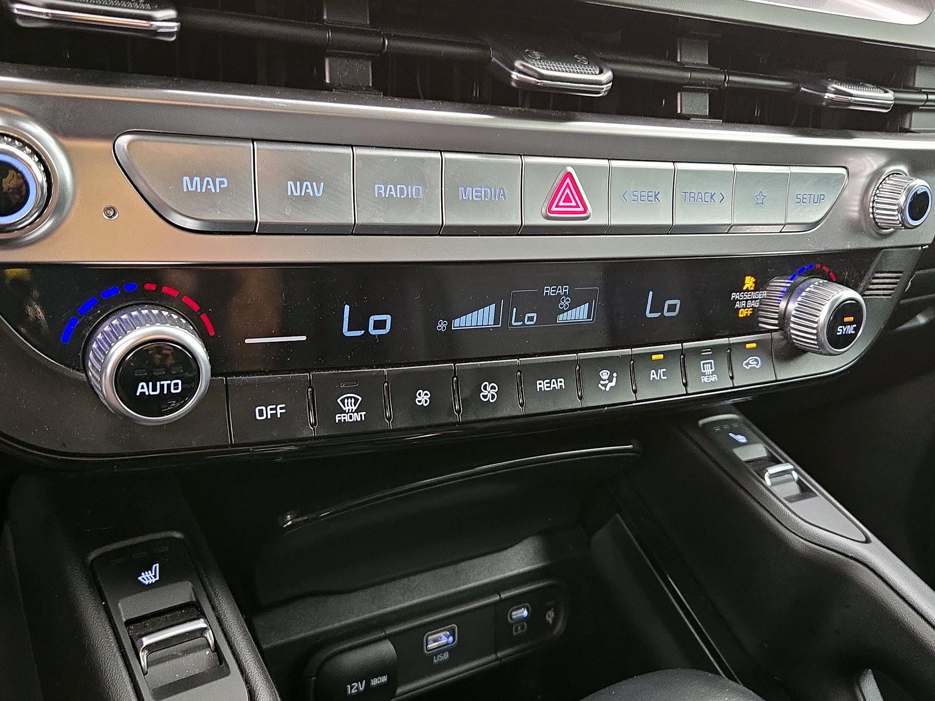 Thumbnail: 2025 Kia Telluride - 17