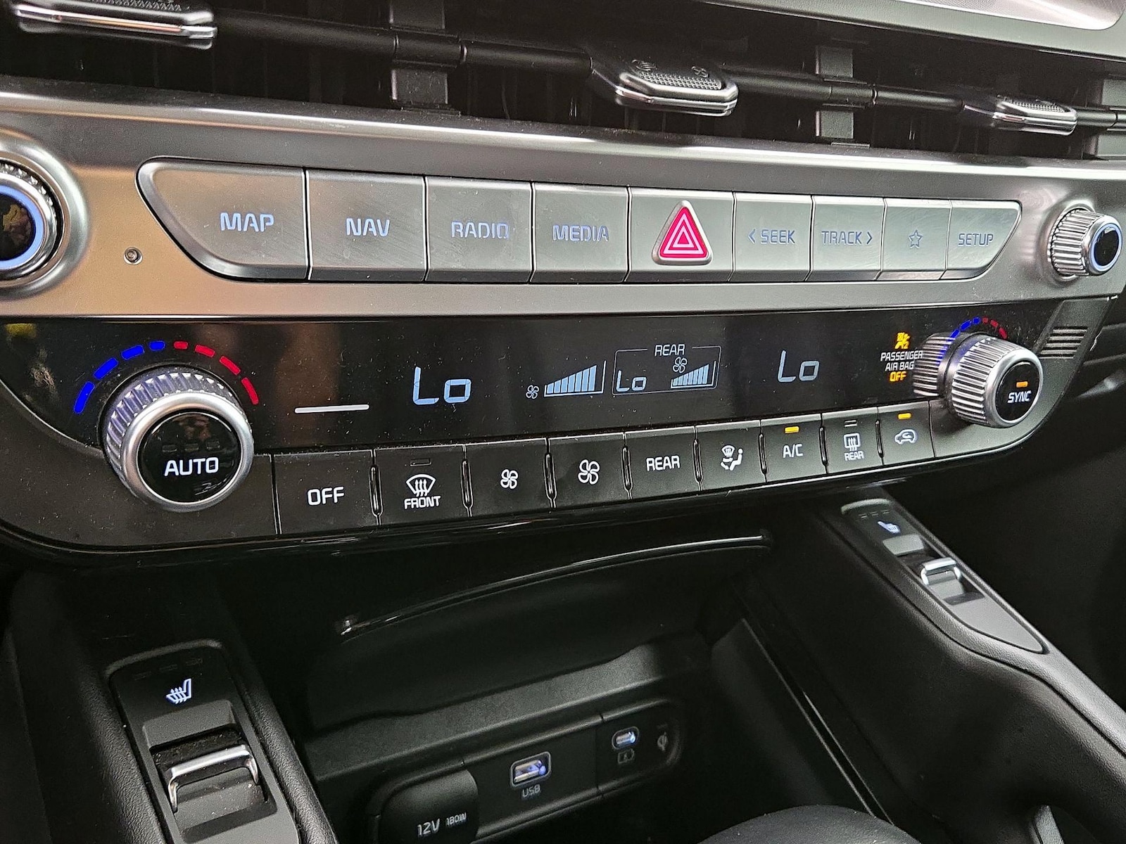 2025 Kia Telluride S - Photo 18