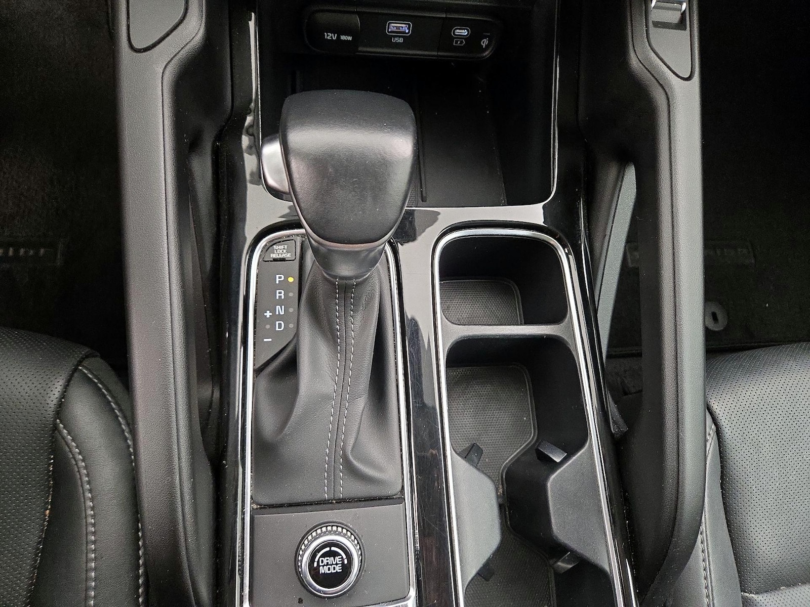 2025 Kia Telluride S - Photo 19