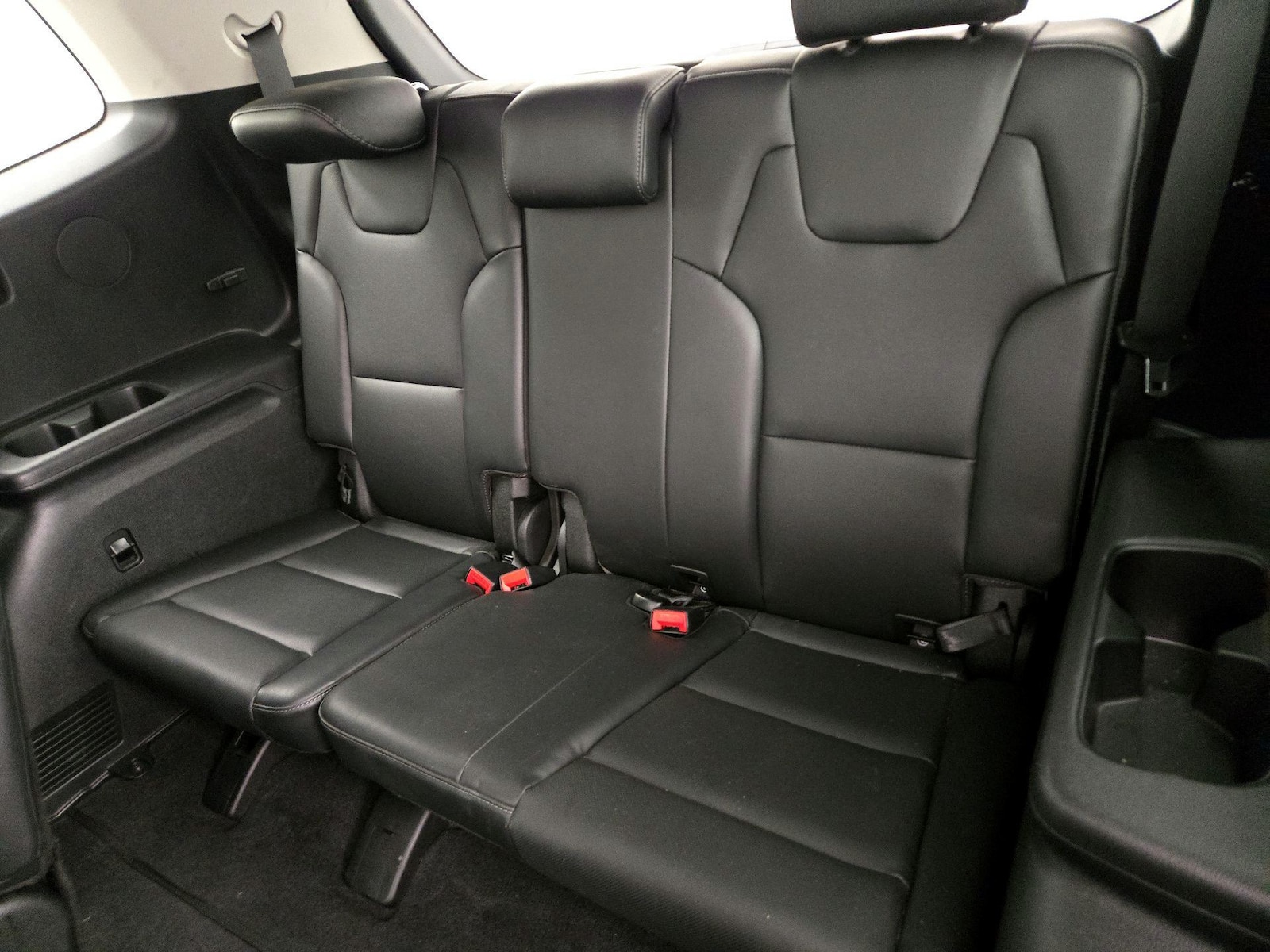 2025 Kia Telluride S - Photo 23