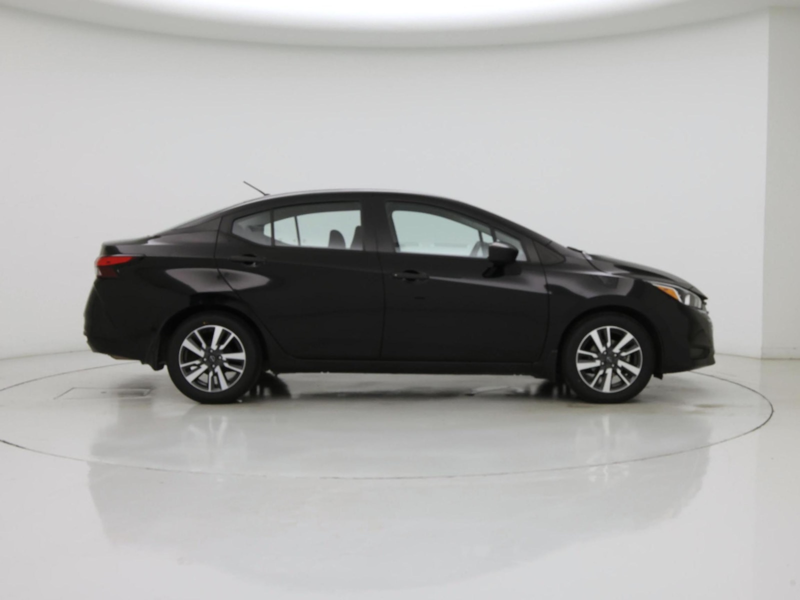 2024 Nissan Versa Sedan S - Photo 8