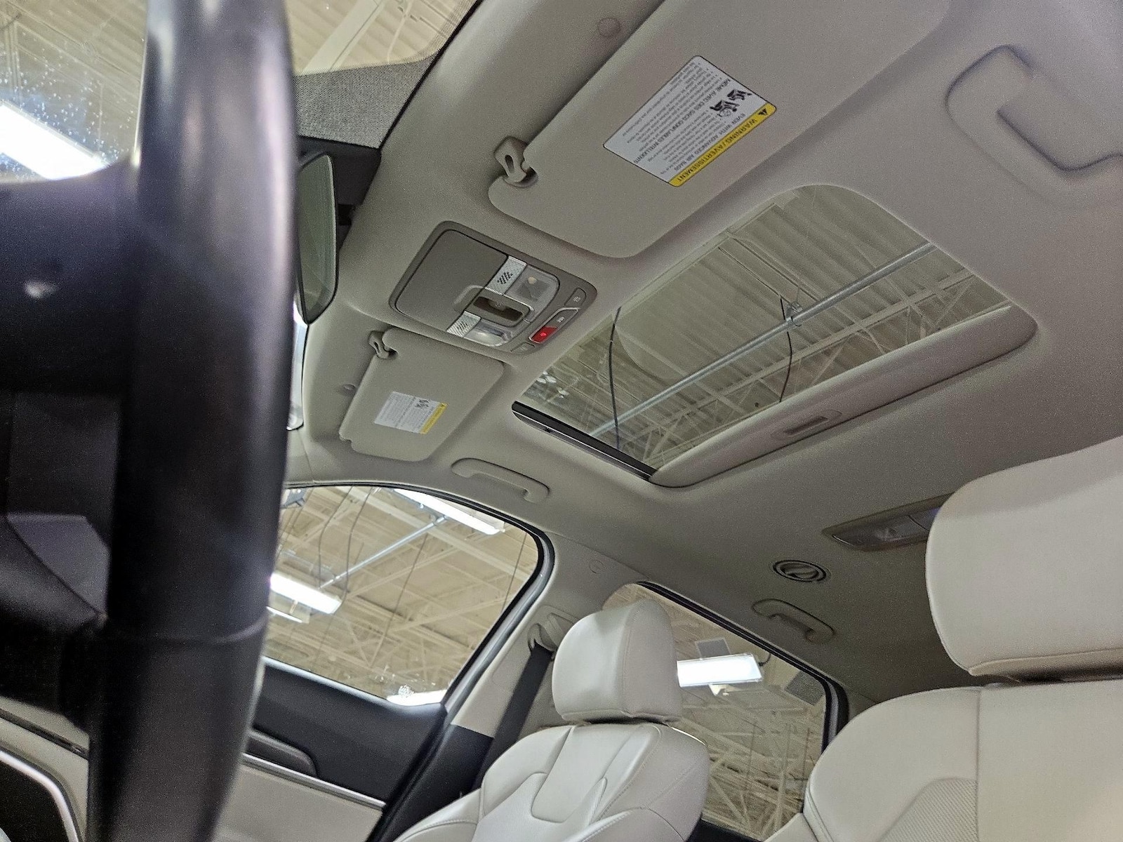 Sunroof(s) & Overhead Airbags