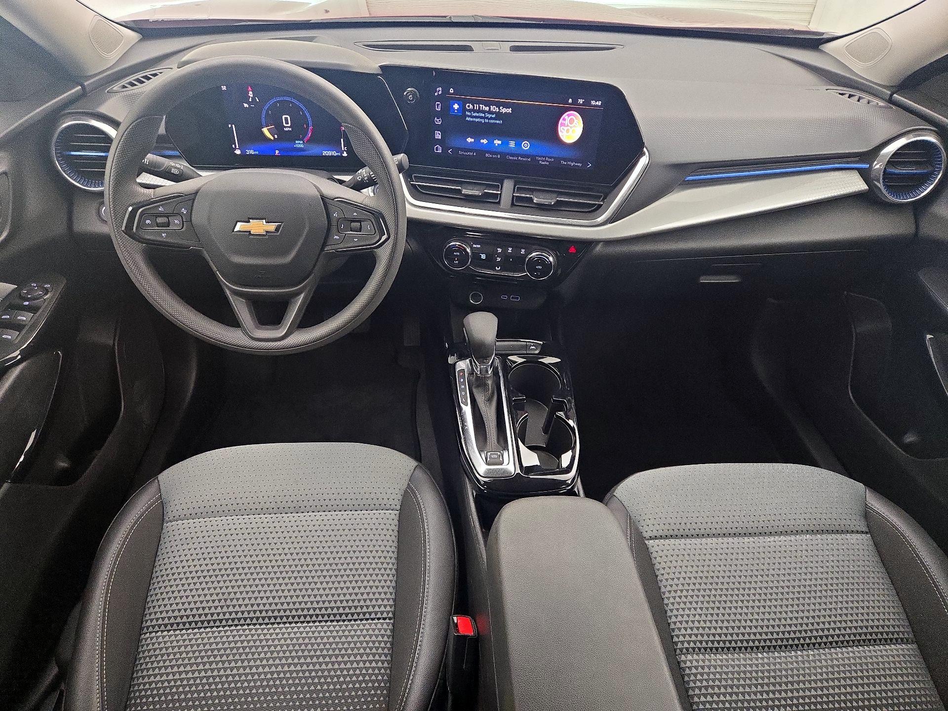 Thumbnail: 2025 Chevrolet Trax - 9