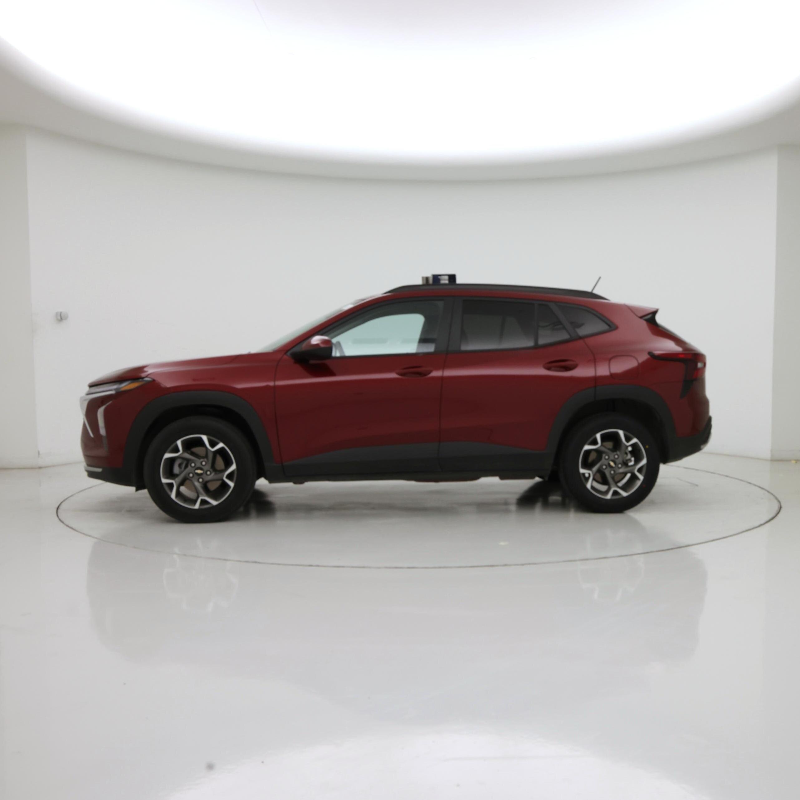 Thumbnail: 2025 Chevrolet Trax - 3