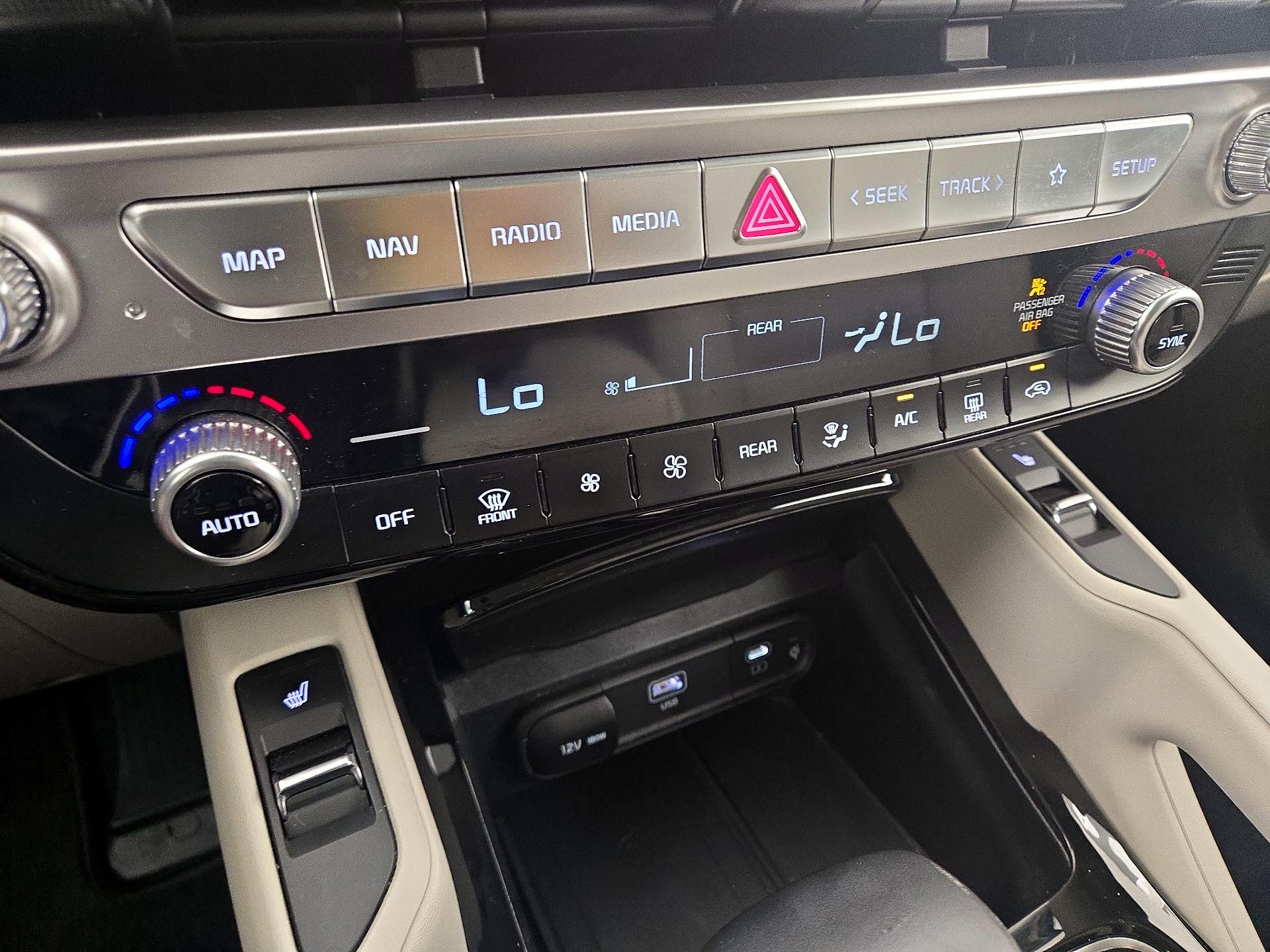 Thumbnail: 2025 Kia Telluride - 16
