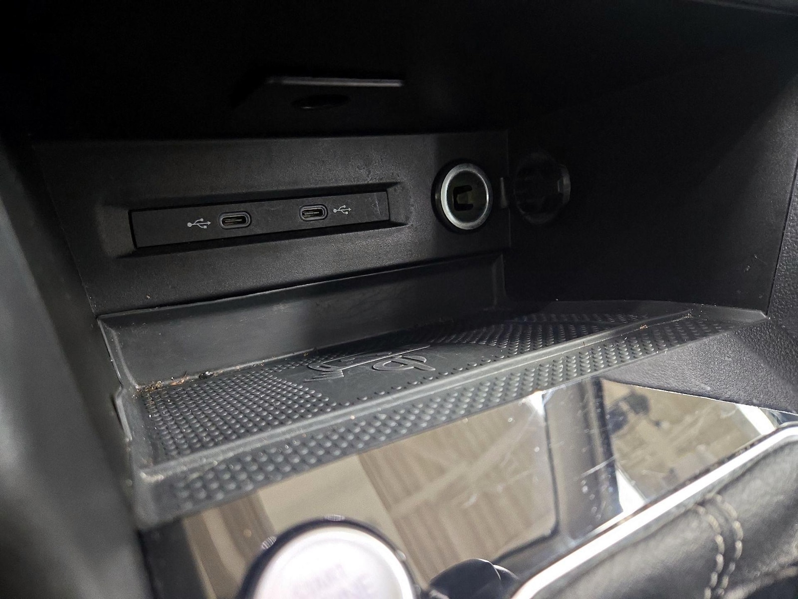 2024 Volkswagen Taos SE - Photo 18