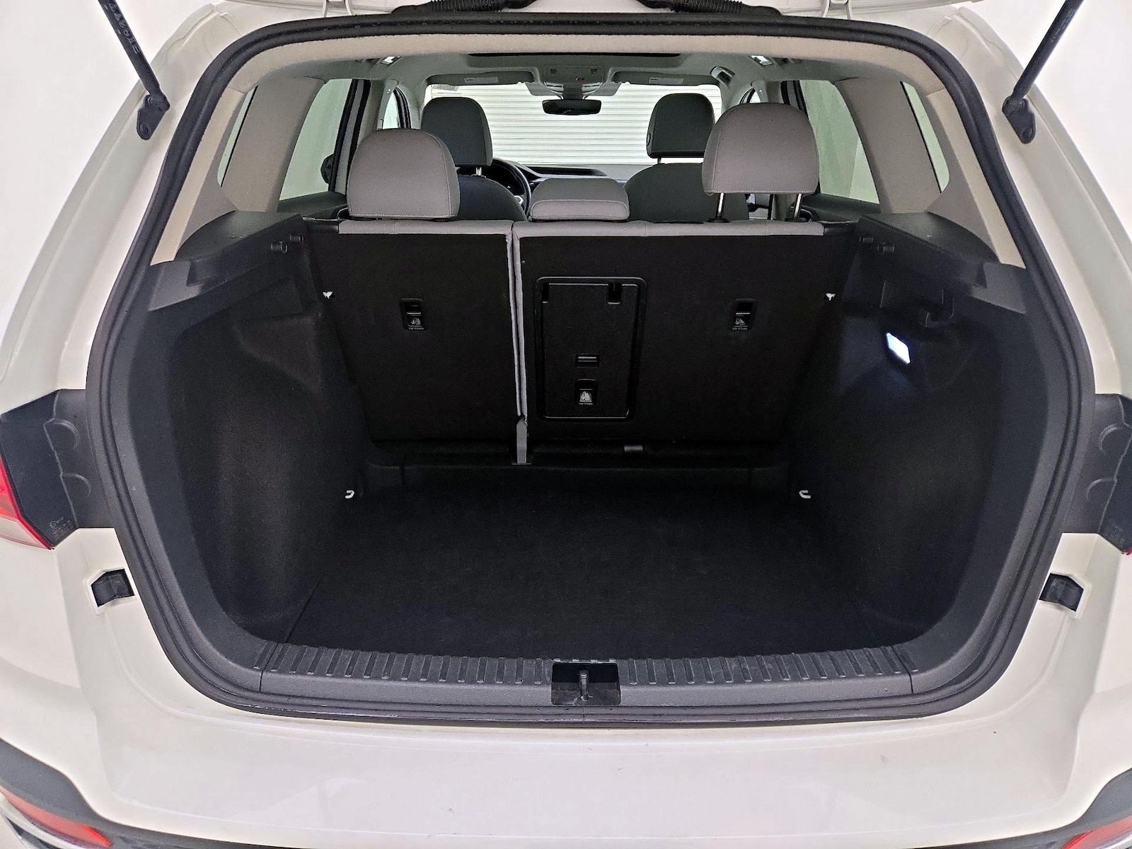 2024 Volkswagen Taos SE - Photo 21